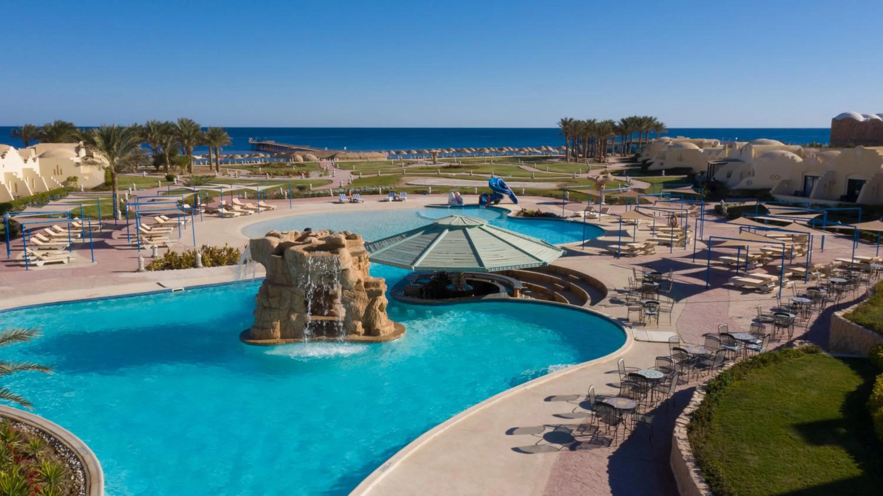 Swimming pool in ONATTI Beach Resort - Marsa Alam