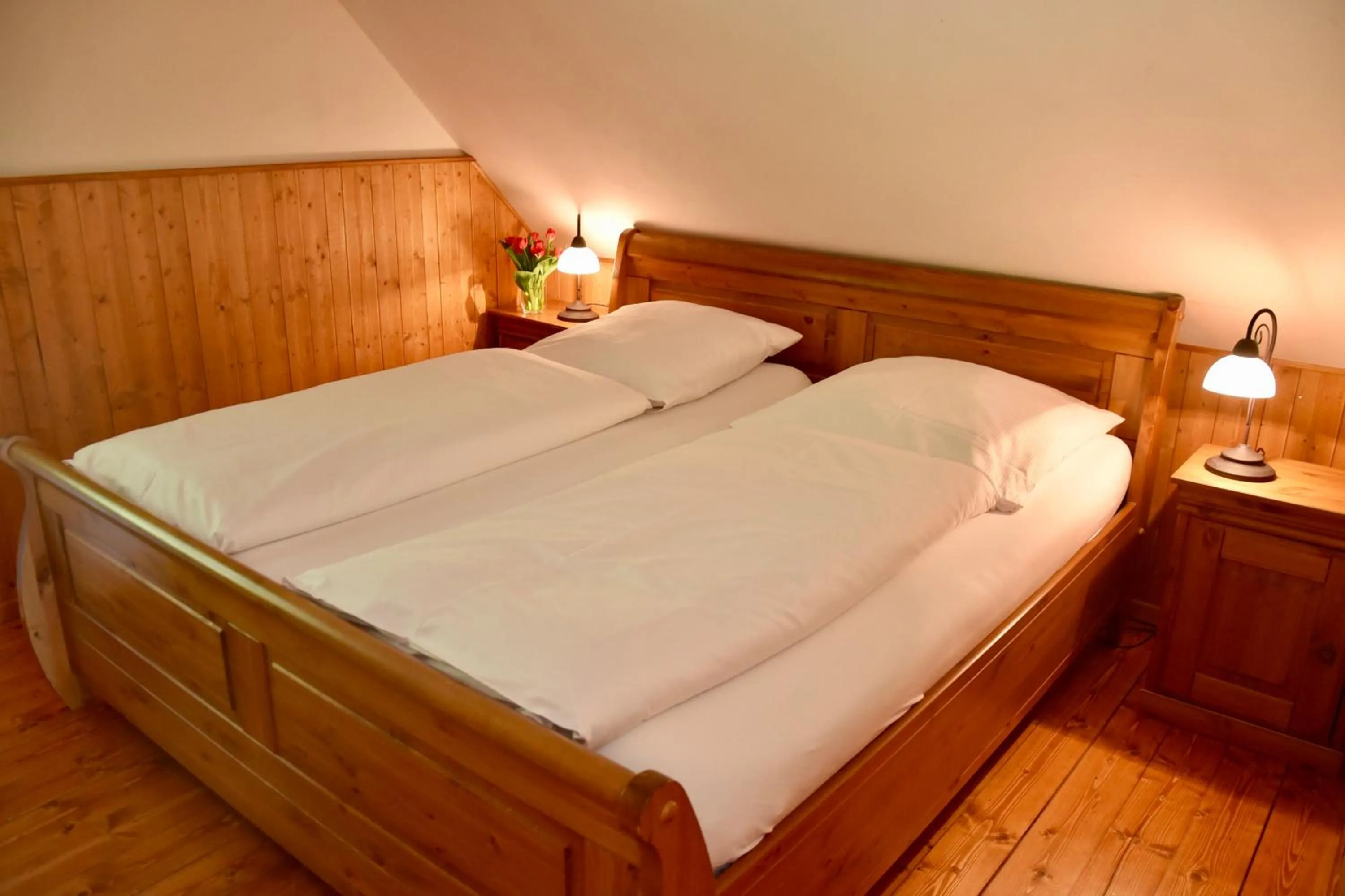 Bed in Hotel & Chalets Herrihof