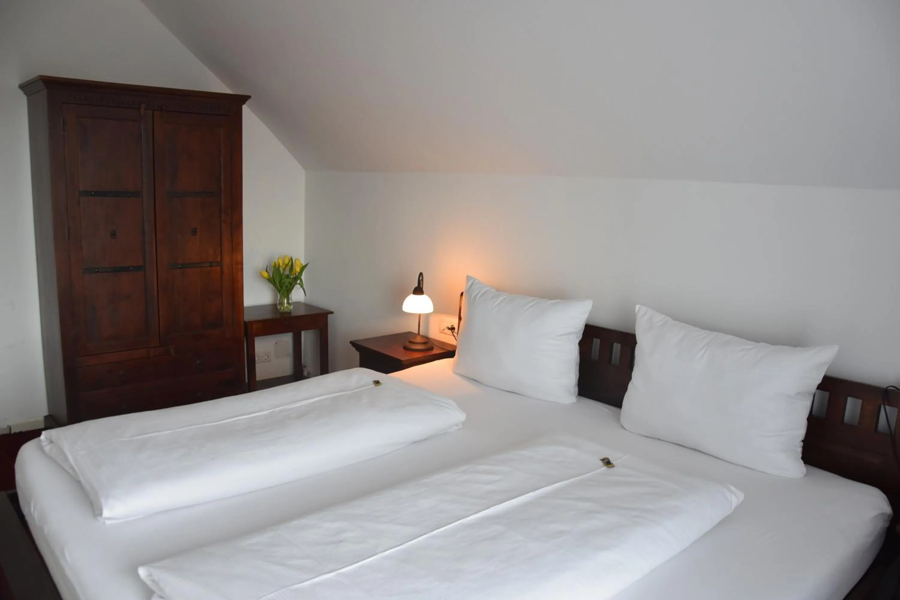 Bed in Hotel & Chalets Herrihof