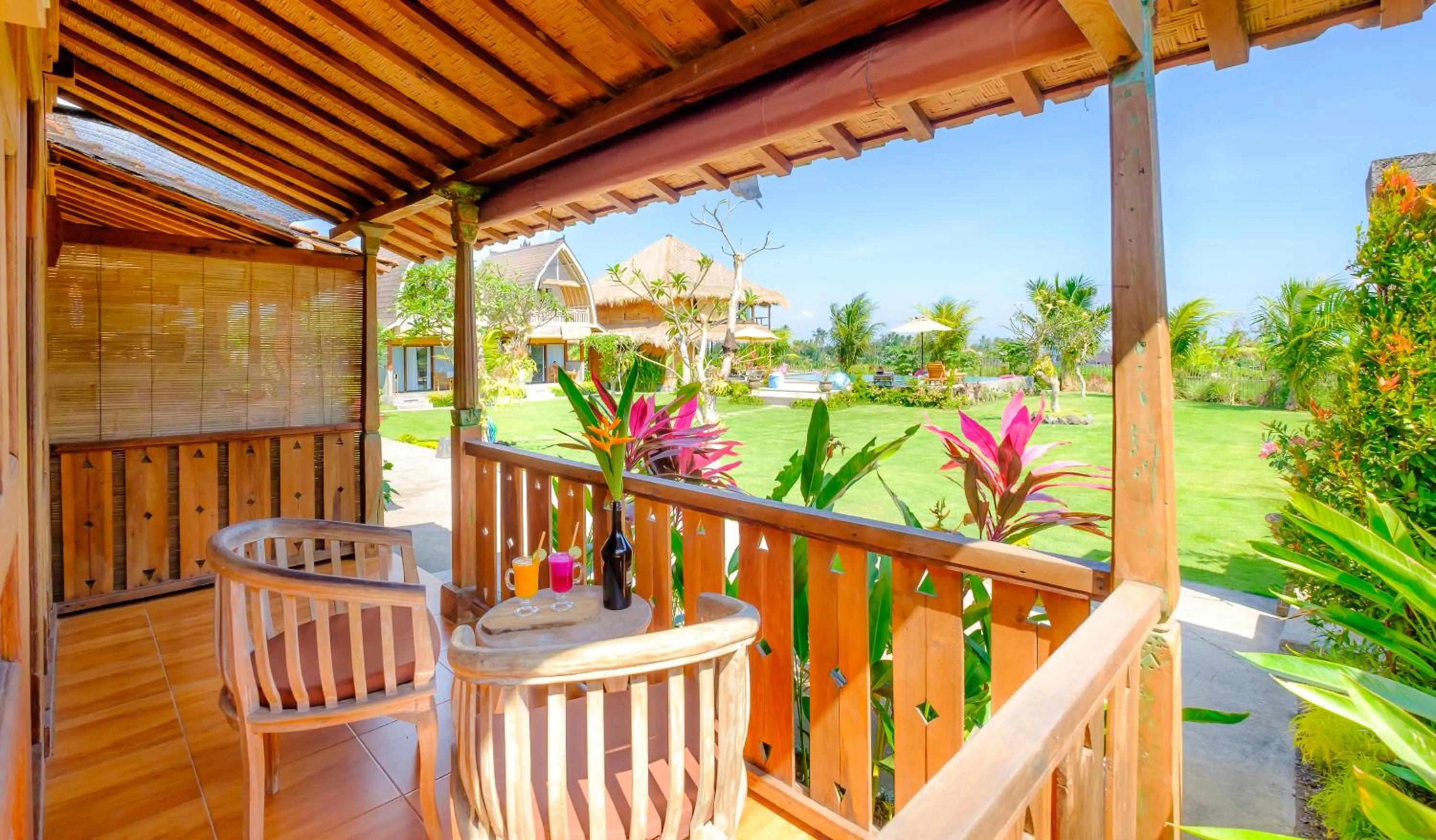 Patio in Canggu Wooden Green Paradise