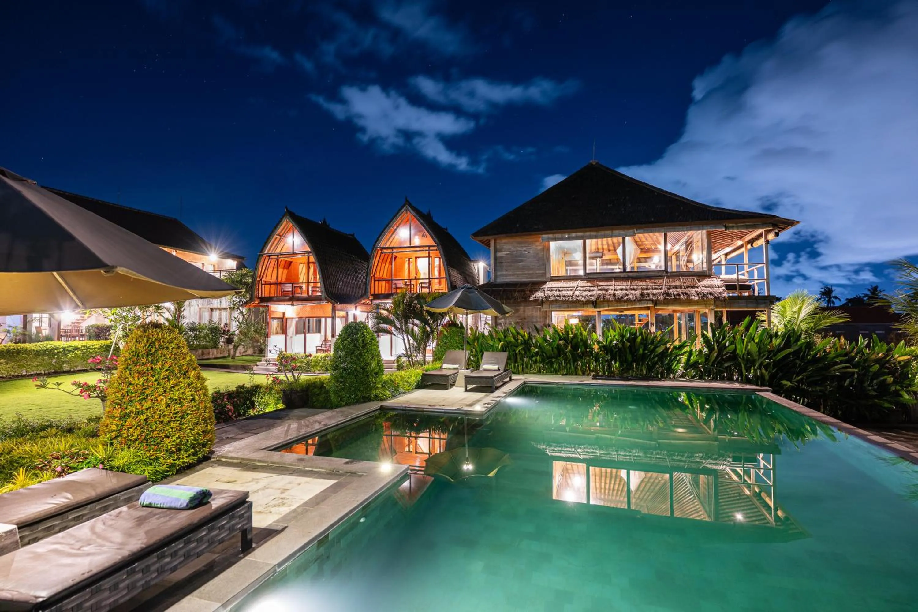 Property building in Canggu Wooden Green Paradise