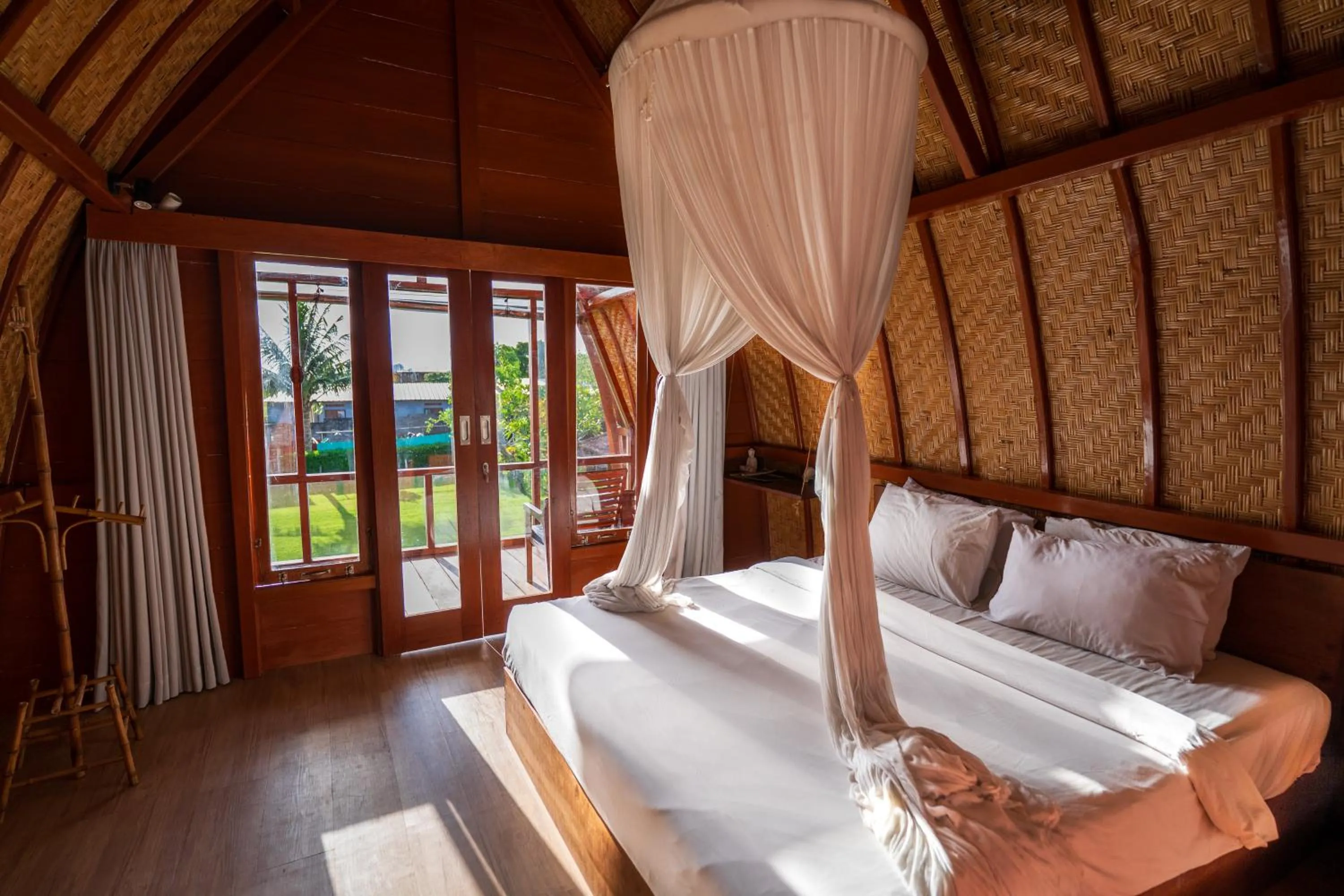 Bed in Canggu Wooden Green Paradise