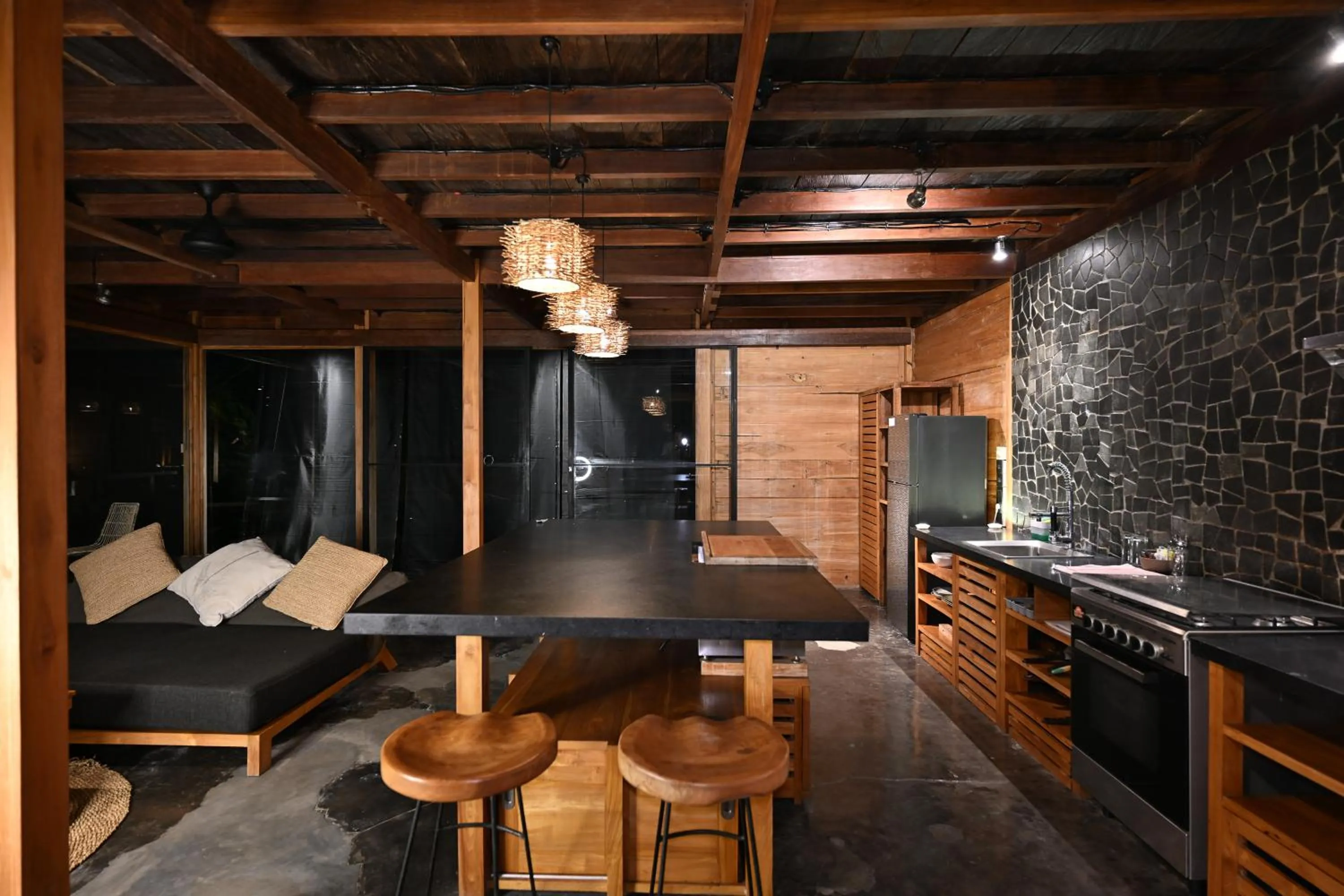 Kitchen or kitchenette in Canggu Wooden Green Paradise