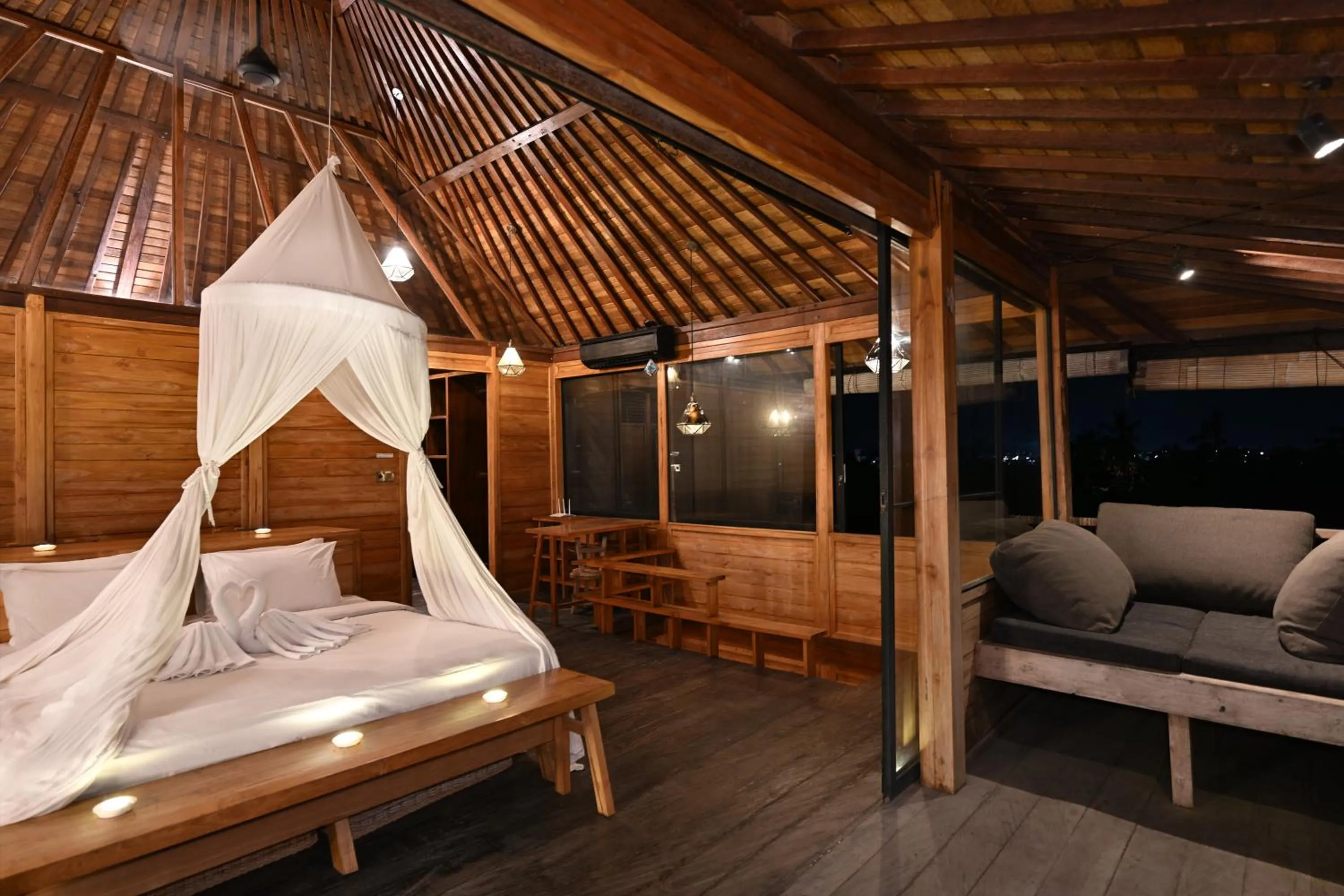 Balcony/Terrace, Bed in Canggu Wooden Green Paradise