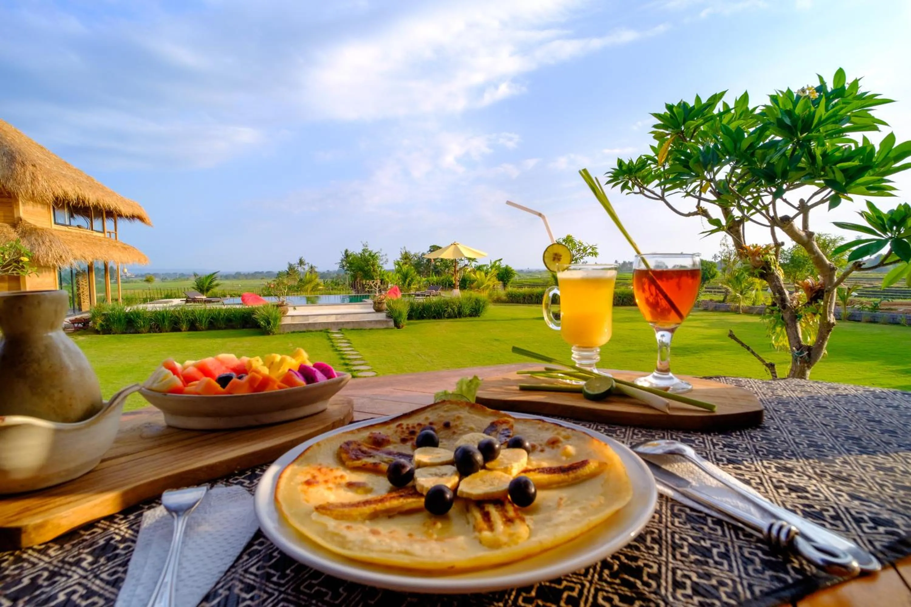 Restaurant/places to eat in Canggu Wooden Green Paradise