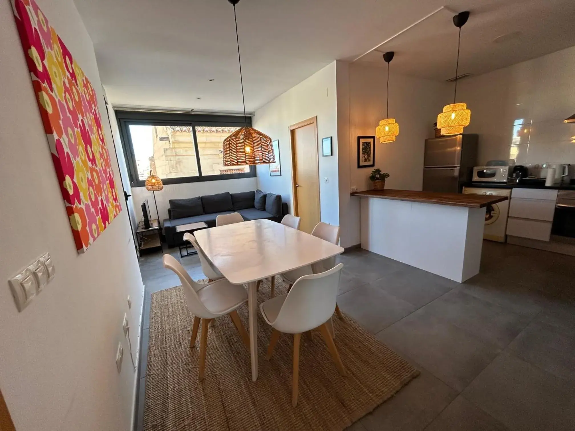 Three-Bedroom Apartment with Terrace in Apartamento El Carmen by Be Alicante Three-Bedroom Apartment with Terrace in Apartamento El Carmen by Be Alicante