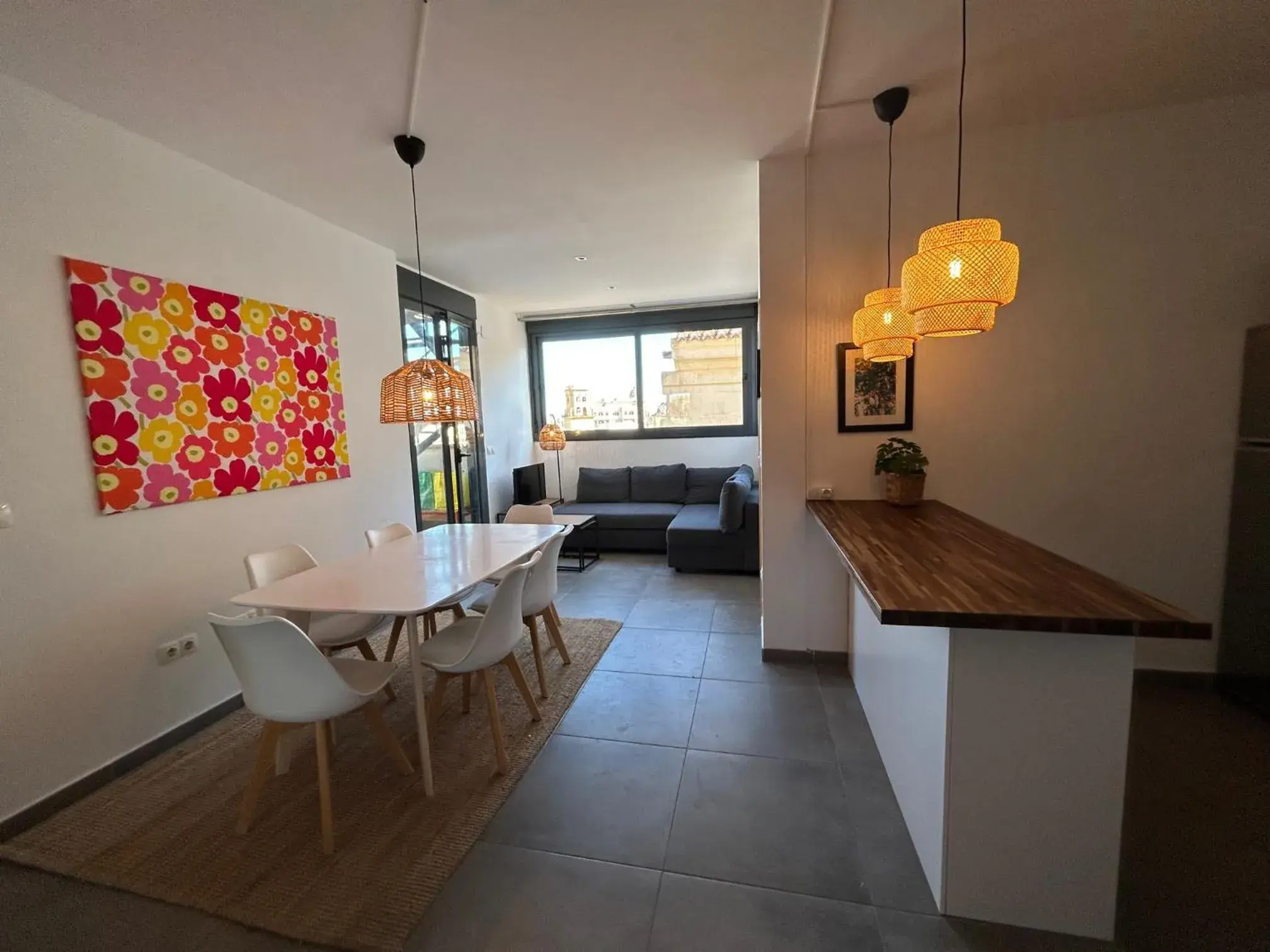 Three-Bedroom Apartment with Terrace in Apartamento El Carmen by Be Alicante Three-Bedroom Apartment with Terrace in Apartamento El Carmen by Be Alicante