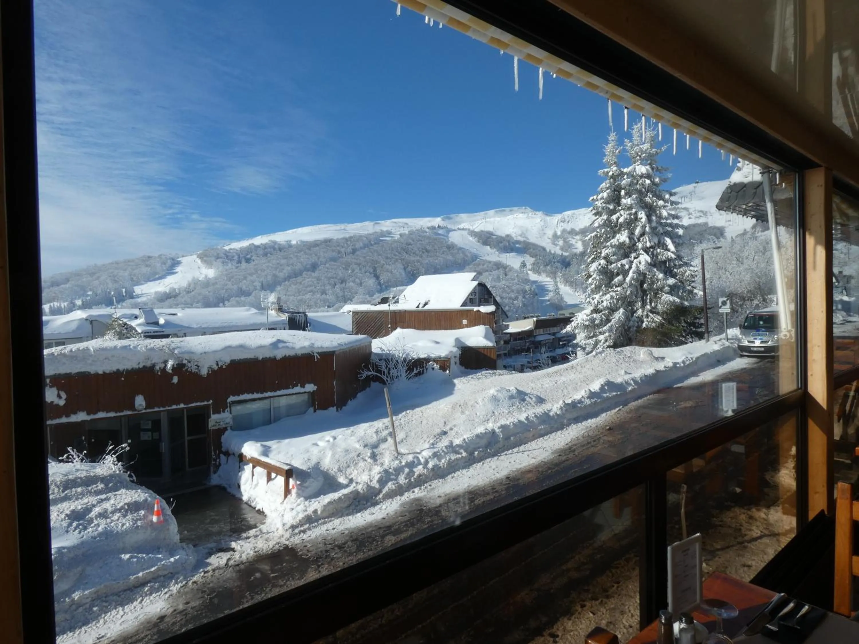 Restaurant/places to eat in Gergovia