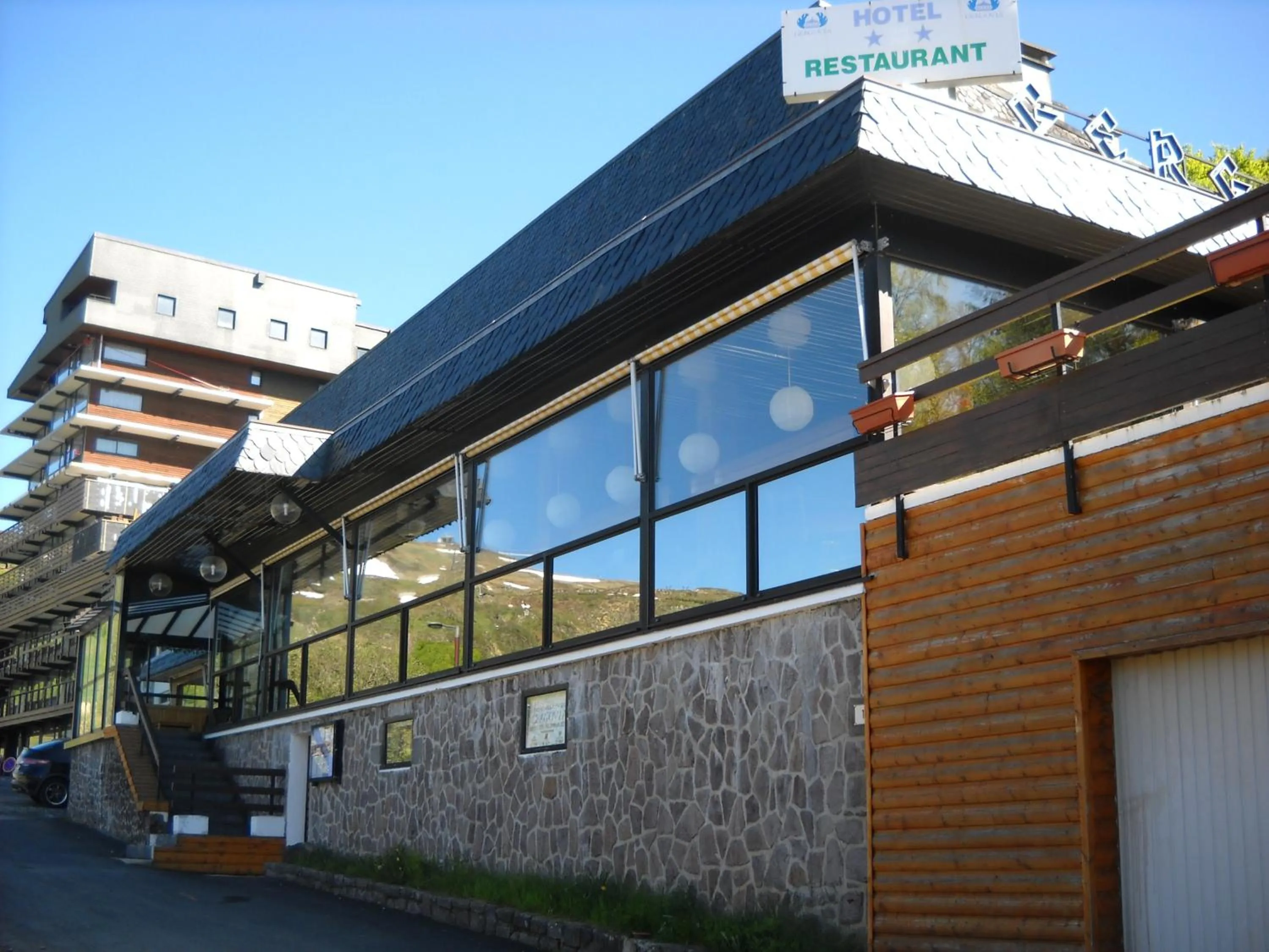 Facade/entrance in Gergovia