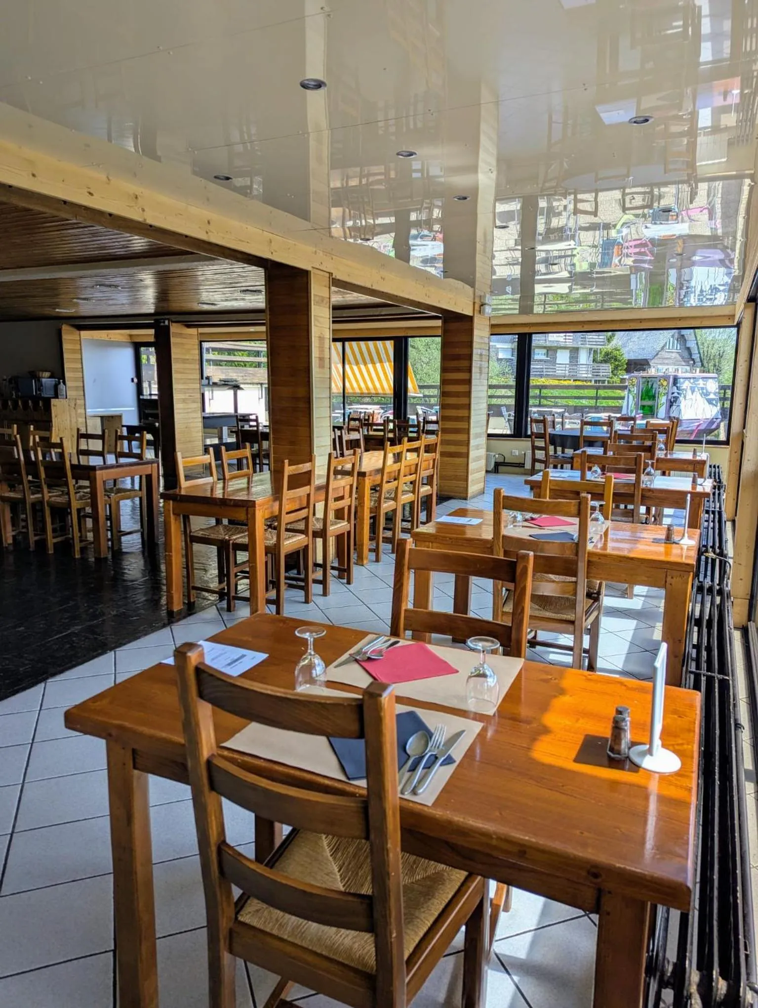 Restaurant/places to eat in Gergovia