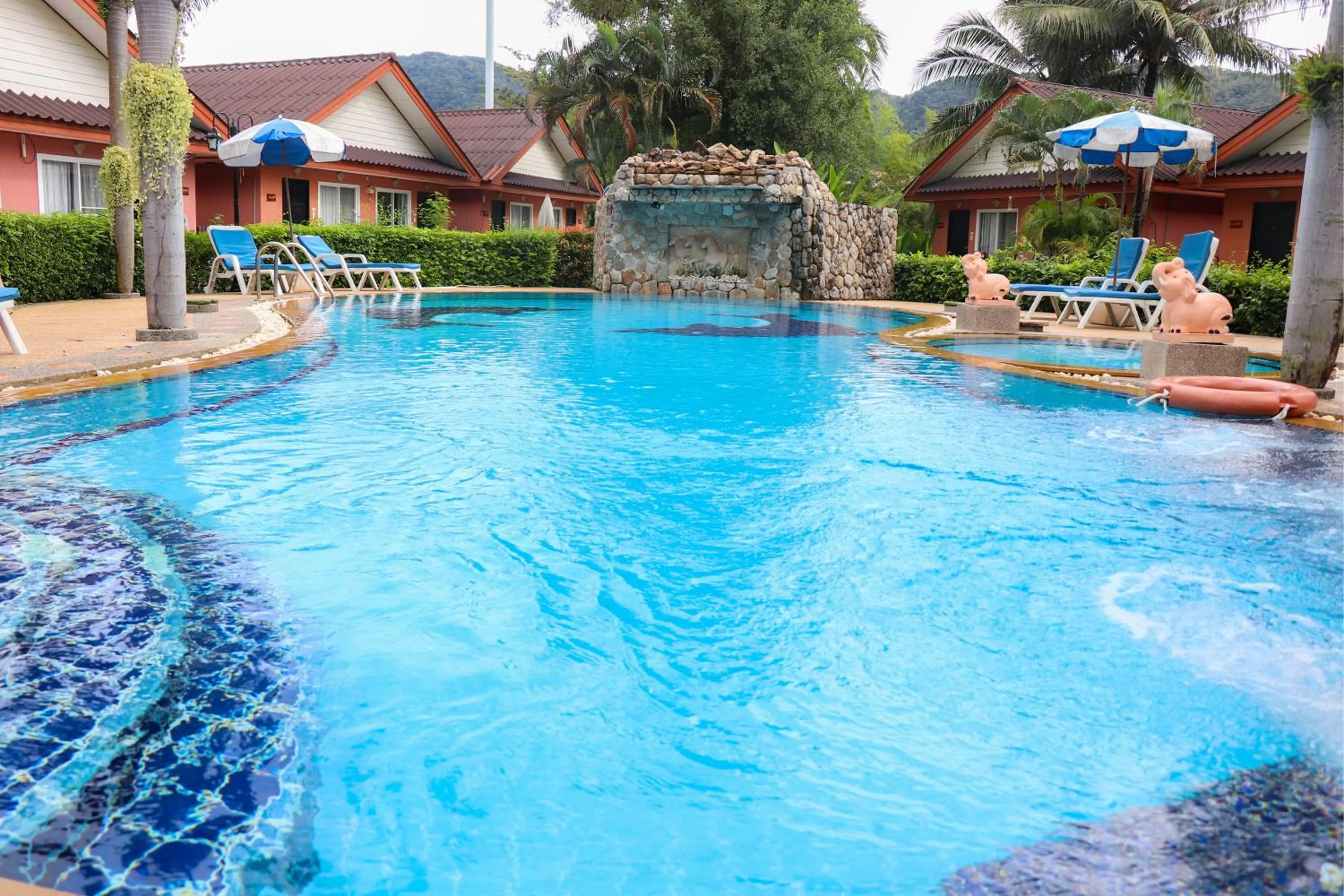 Swimming pool in Andaman Seaside Resort Bangtao Beach
