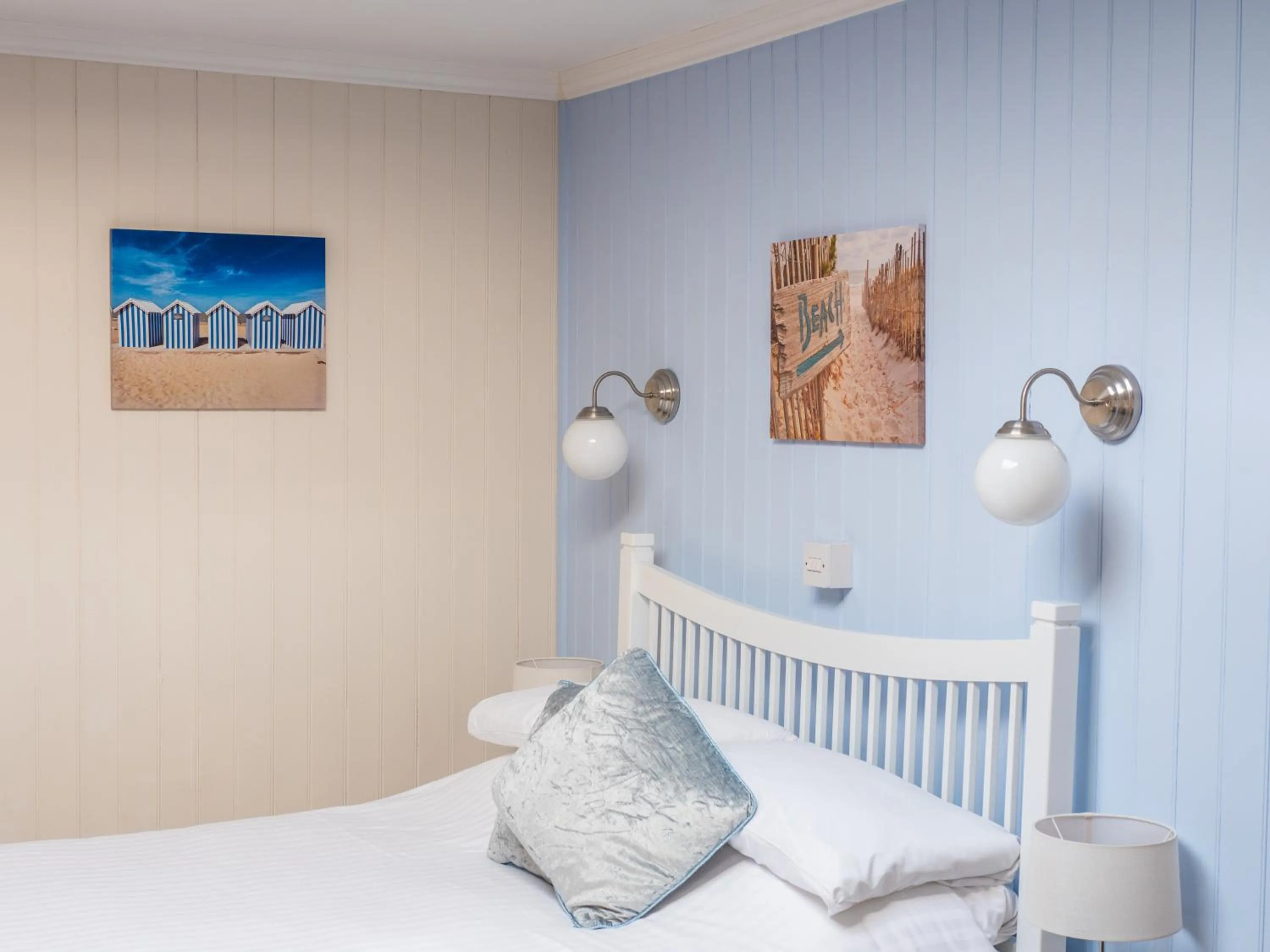 Bedroom, Bed in The Grafton Guest House