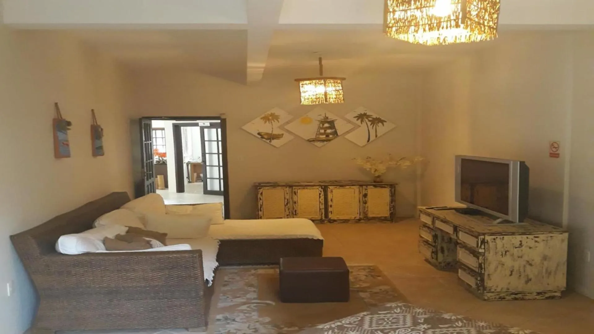 Communal lounge/ TV room, Bed in Pousada Dom Capudi