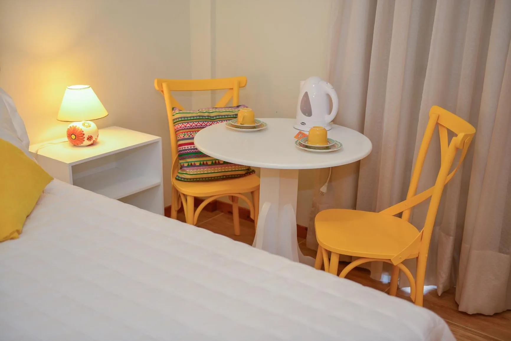 Seating area, Bed in Pousada Dom Capudi