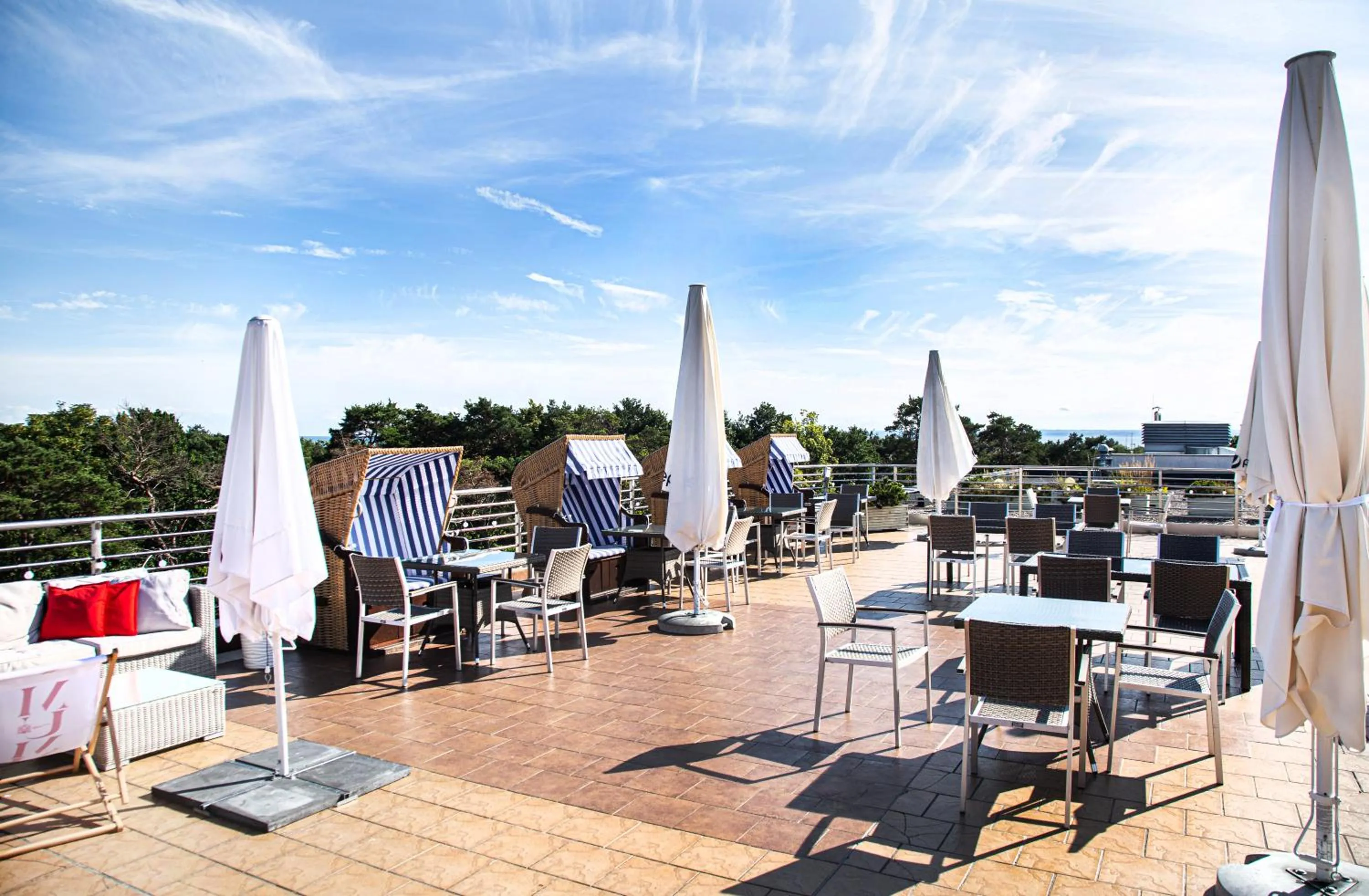 Patio in Hotel Dom Zdrojowy Resort & SPA - Destigo Hotels