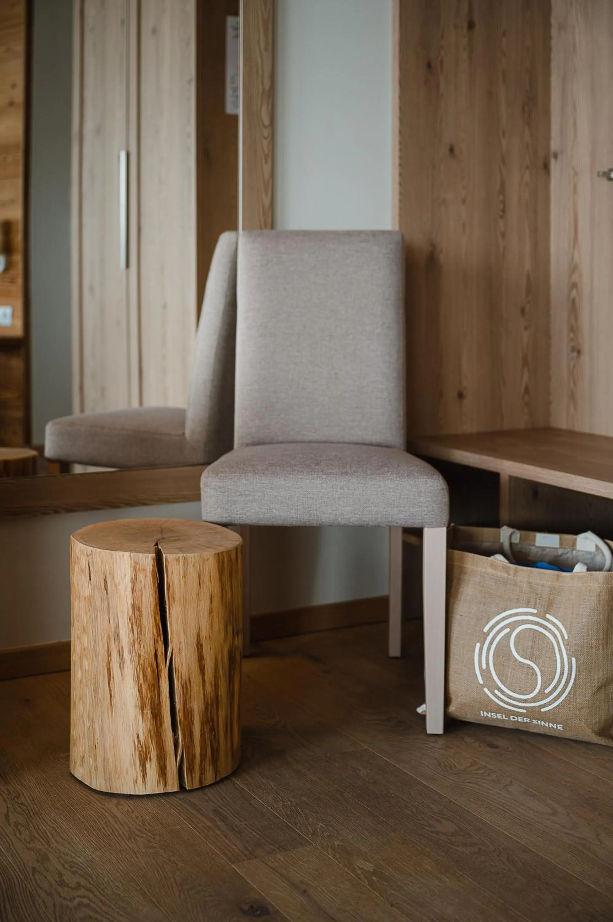 Photo of the whole room in Insel der Sinne