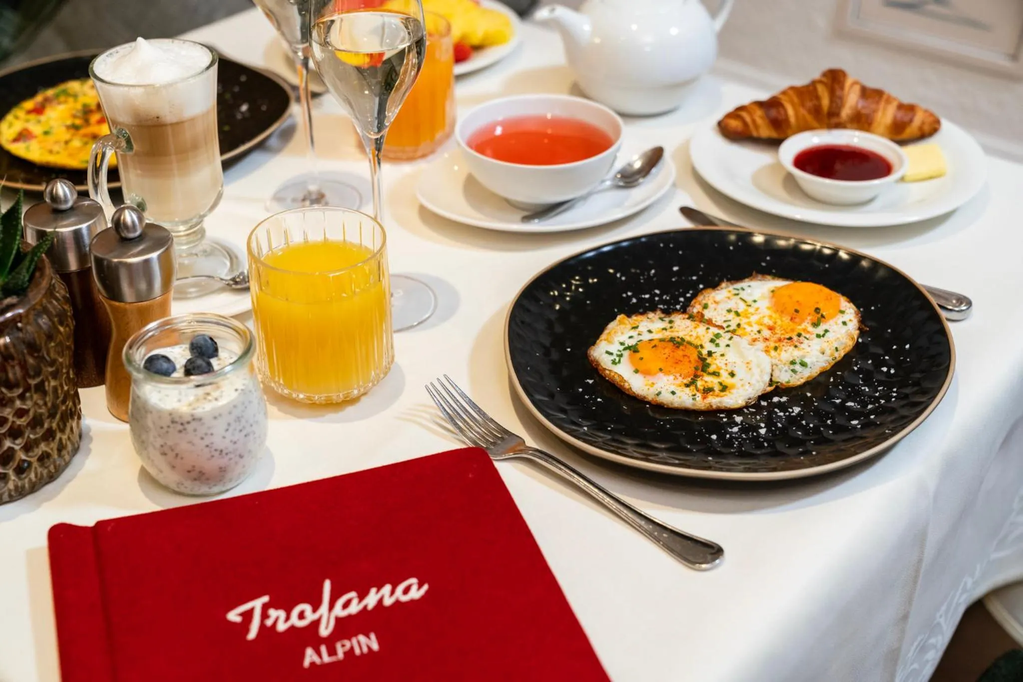 Breakfast in Hotel Trofana Alpin