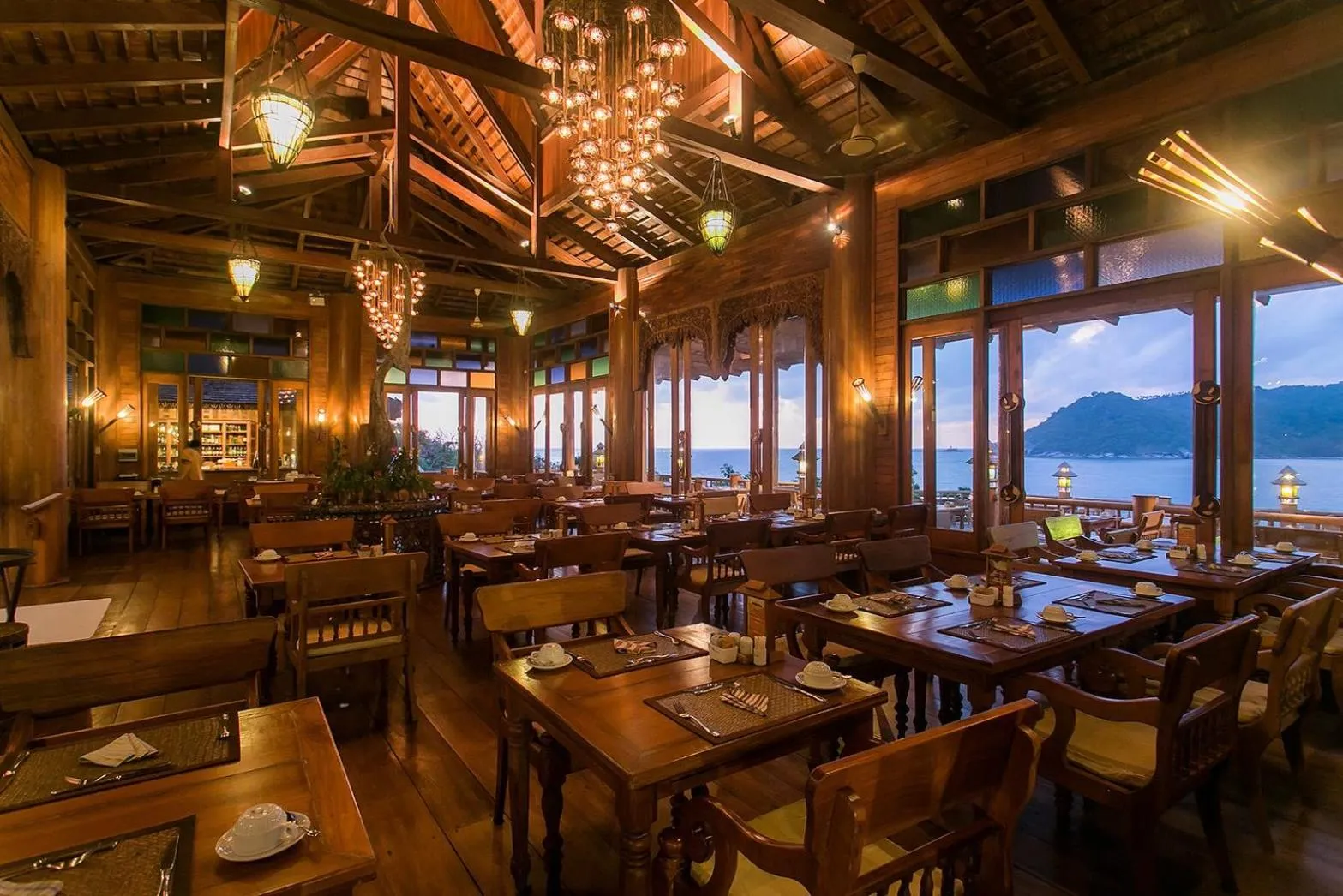 Restaurant/places to eat in Santhiya Koh Phangan Resort and Spa