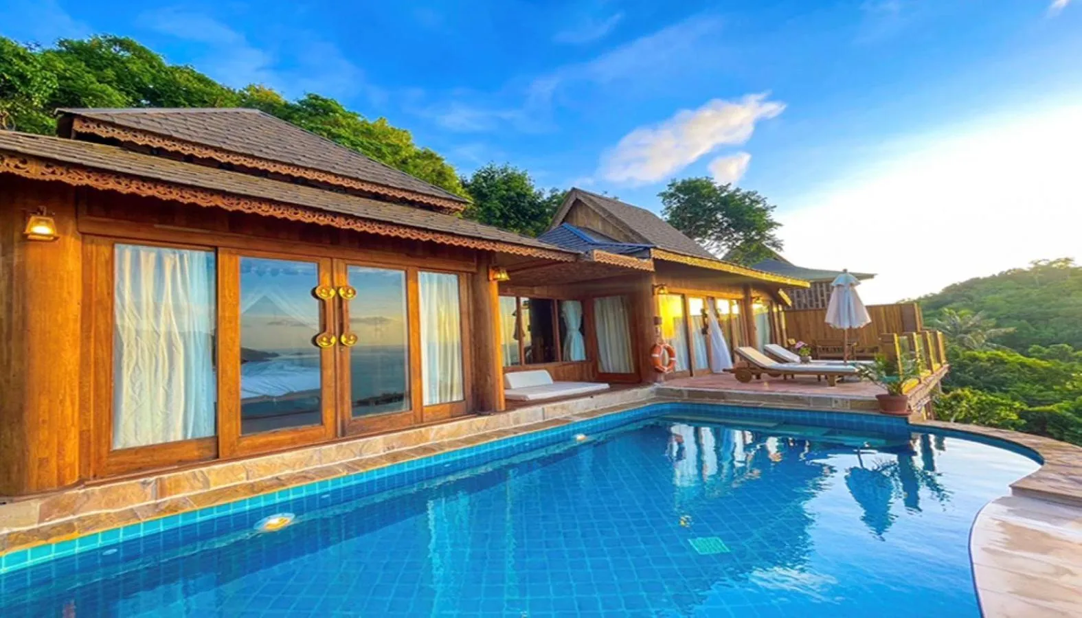 Swimming pool in Santhiya Koh Phangan Resort and Spa
