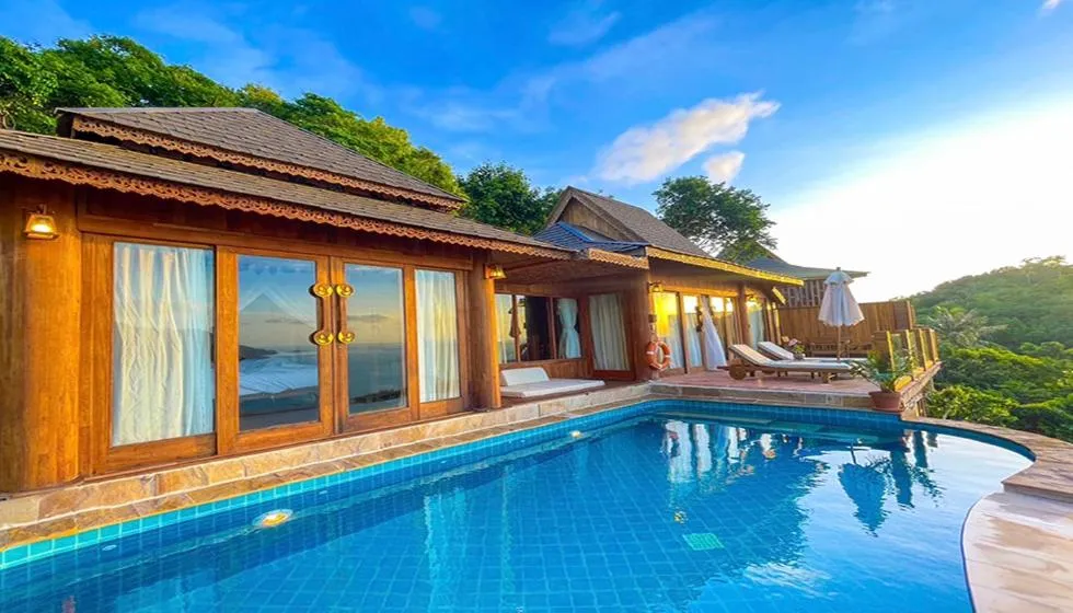 Swimming pool in Santhiya Koh Phangan Resort and Spa