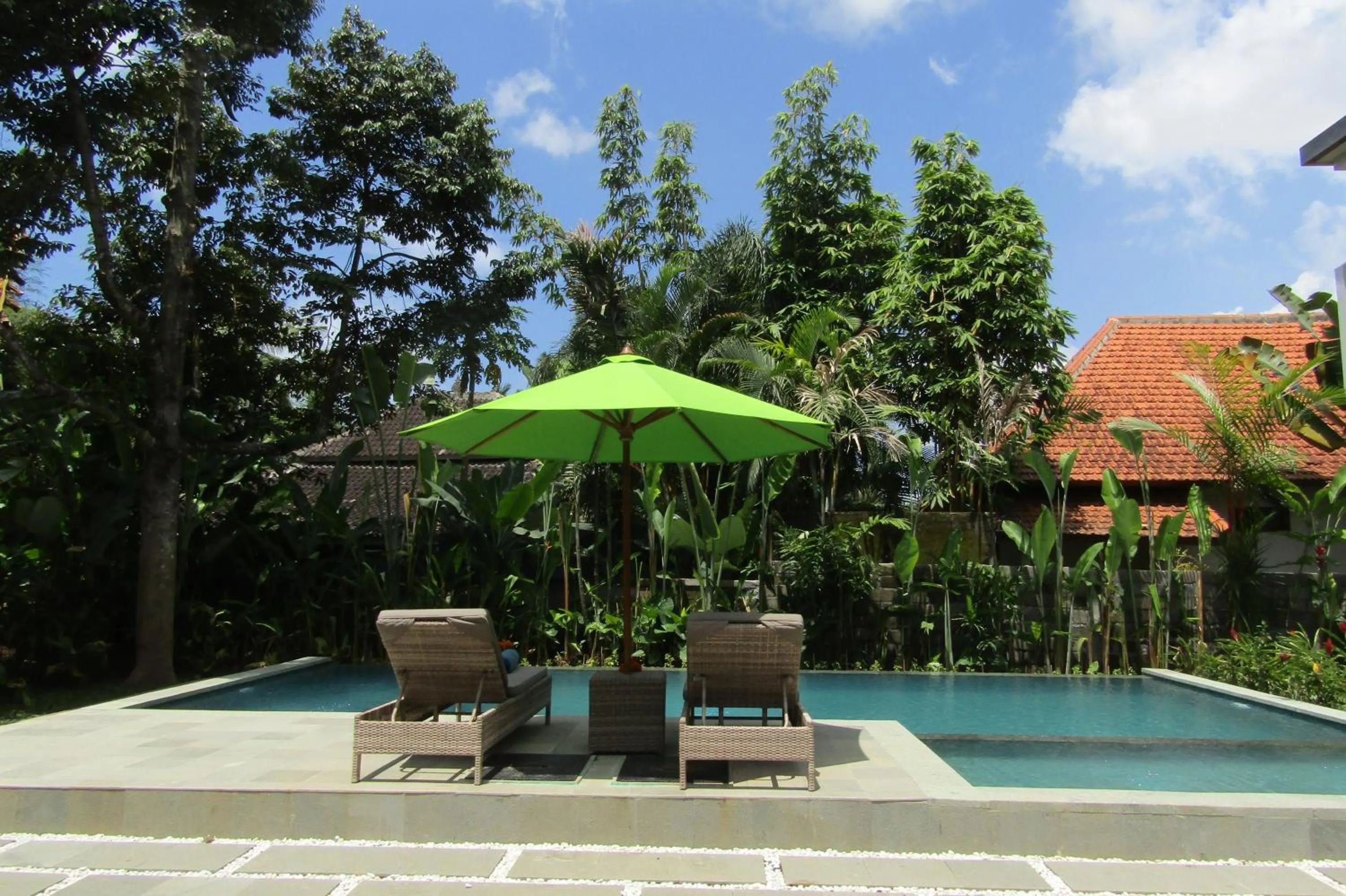 Swimming pool in Recep Bungalow