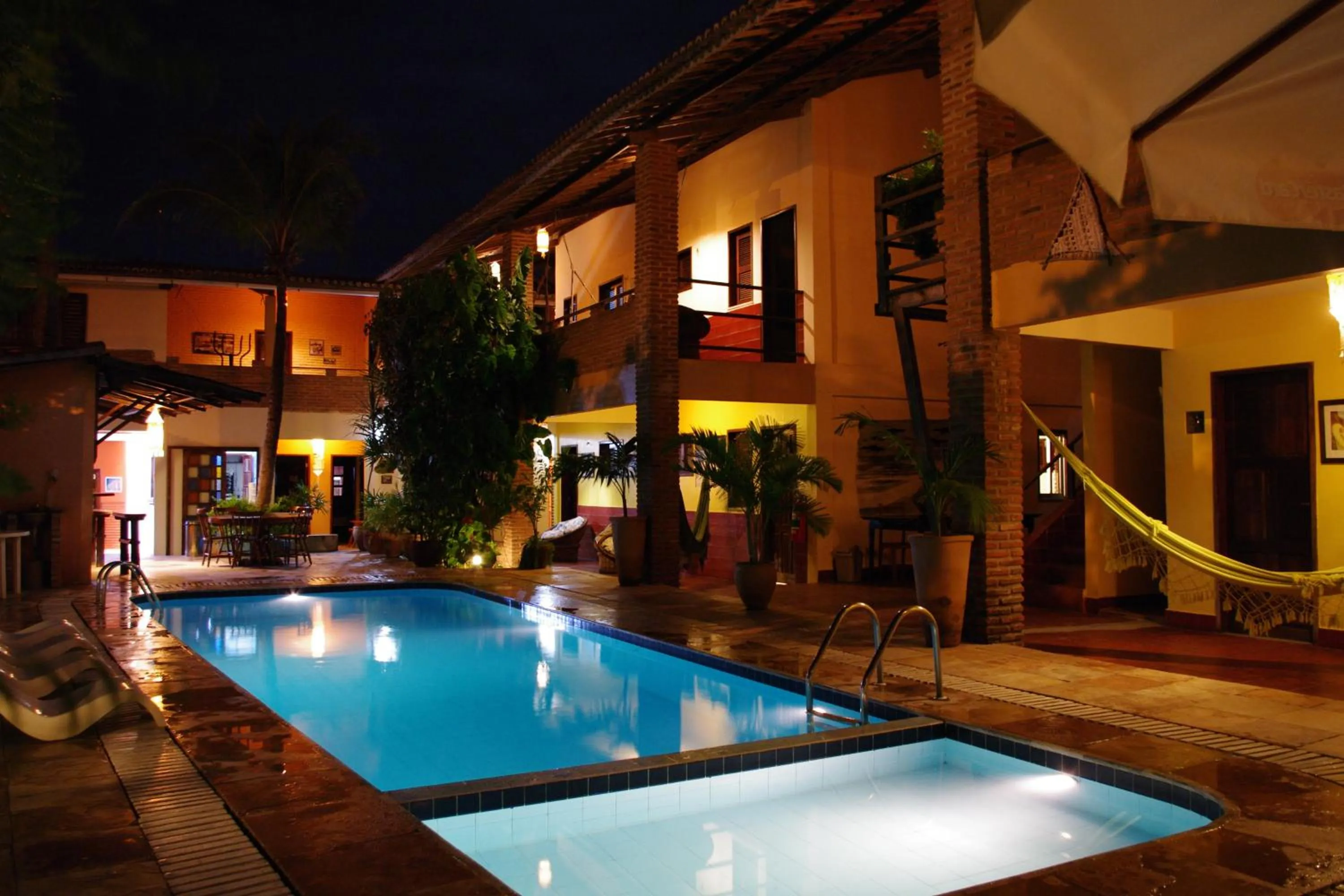 Swimming pool in Pousada California