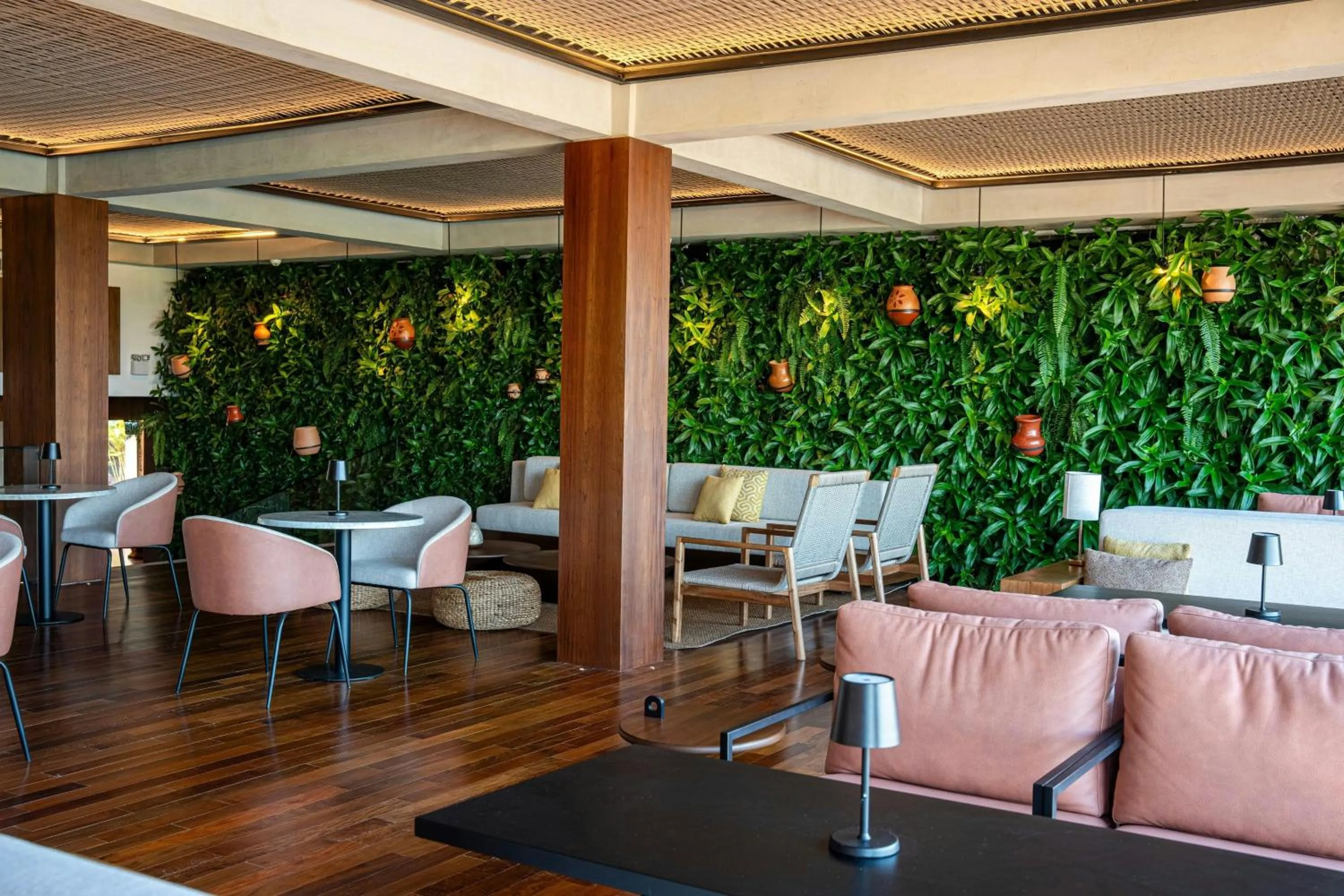 Restaurant/places to eat in Yacht & Golf Club Paraguayo, a Tribute Portfolio Resort