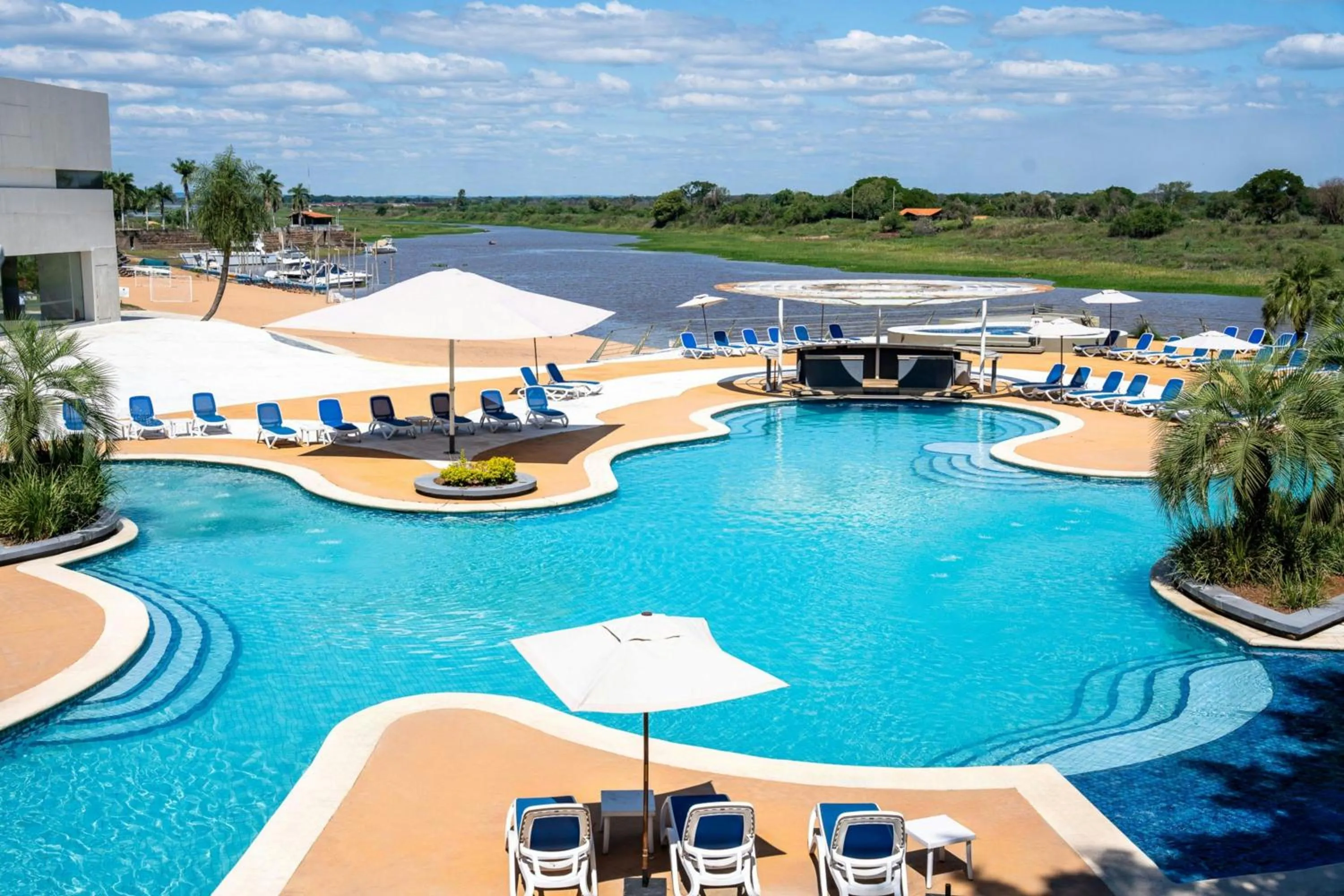 Property building in Yacht & Golf Club Paraguayo, a Tribute Portfolio Resort