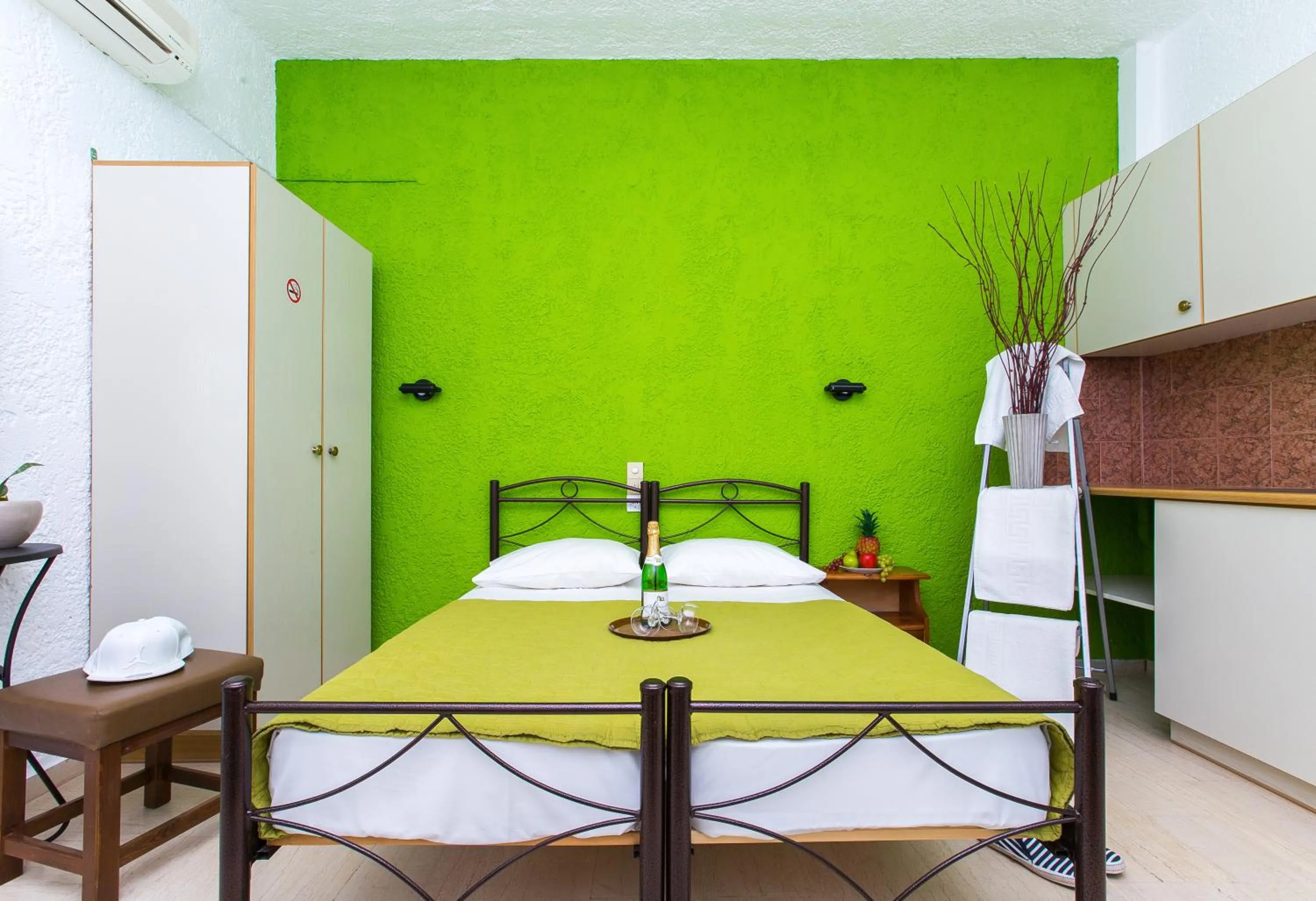 Kitchen or kitchenette in Litsa Studios