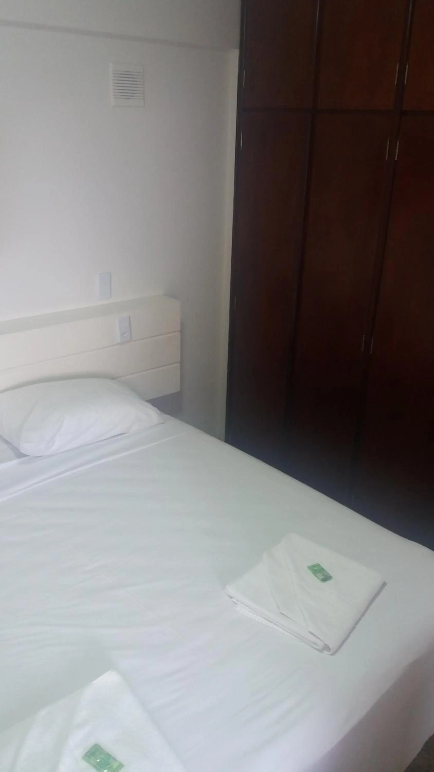 Bed in Flat Oeste La Residence