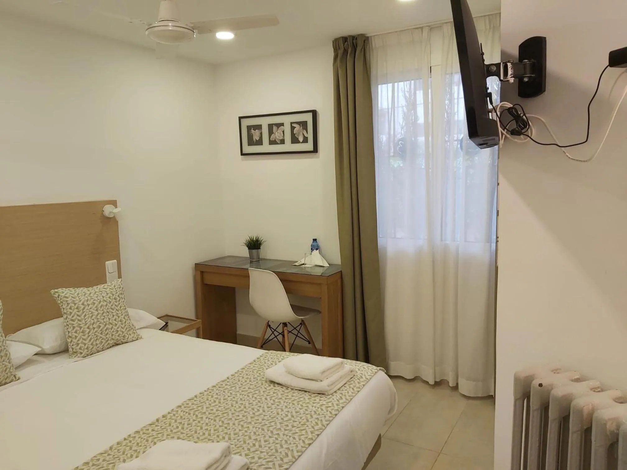 Bed in Hostal Bonany