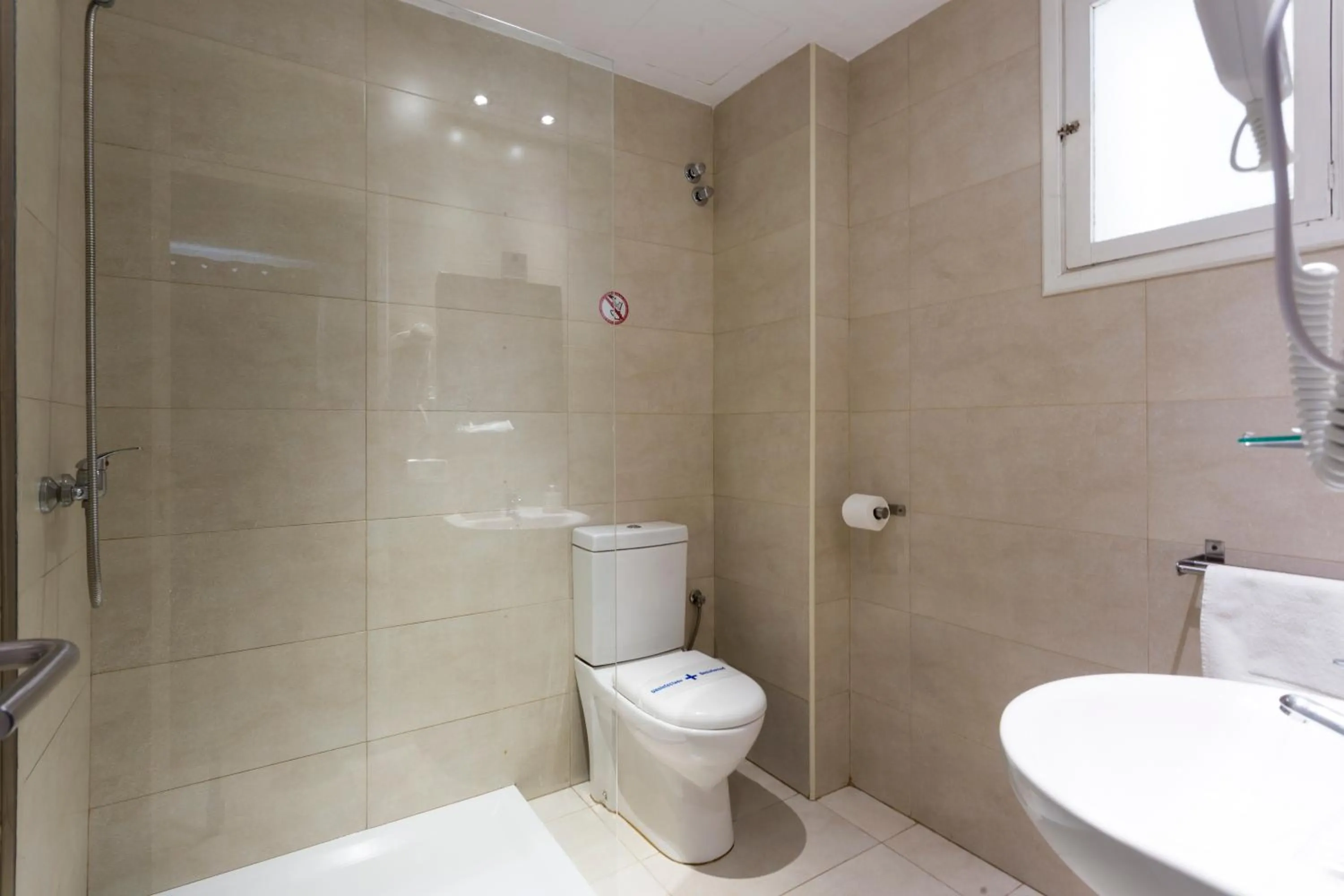 Bathroom in Hostal Bonany