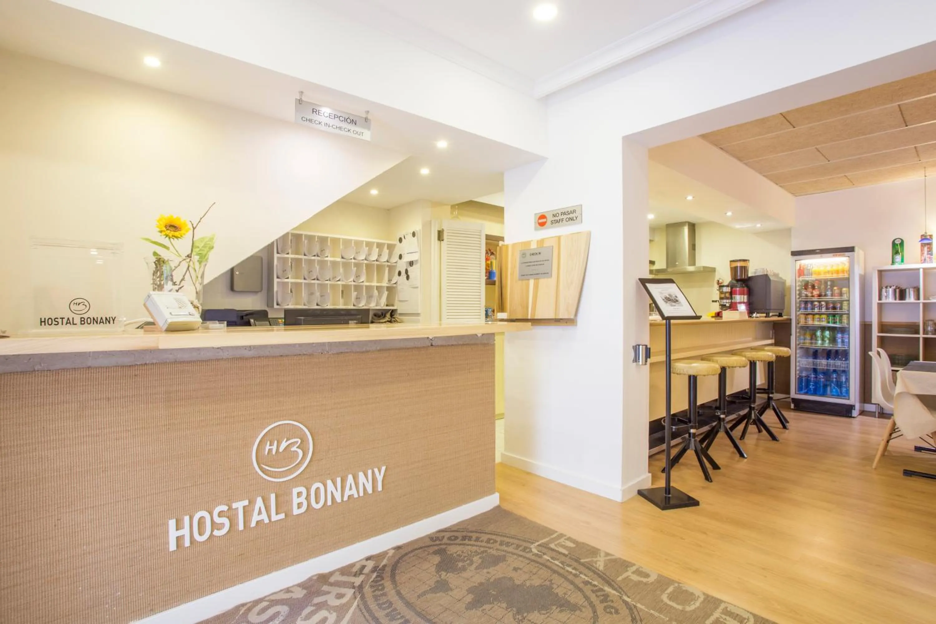Lobby or reception in Hostal Bonany