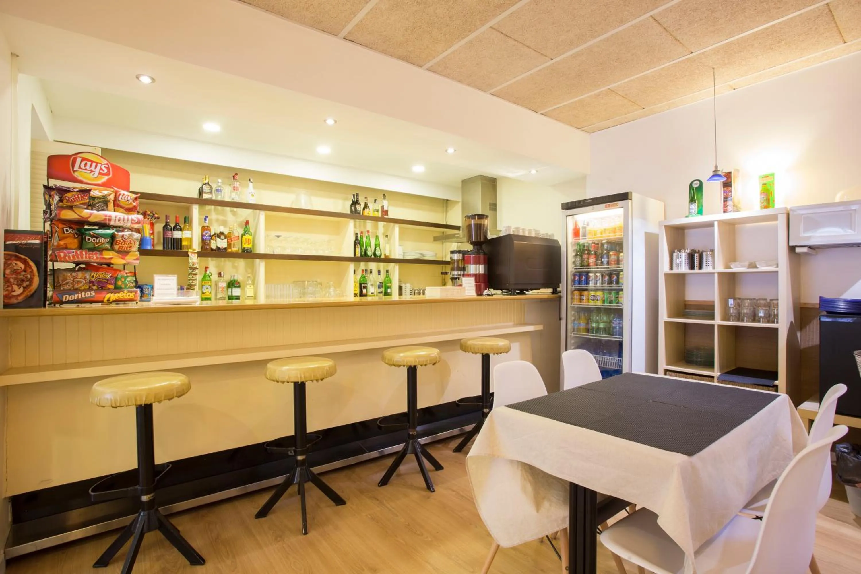 Lounge or bar in Hostal Bonany