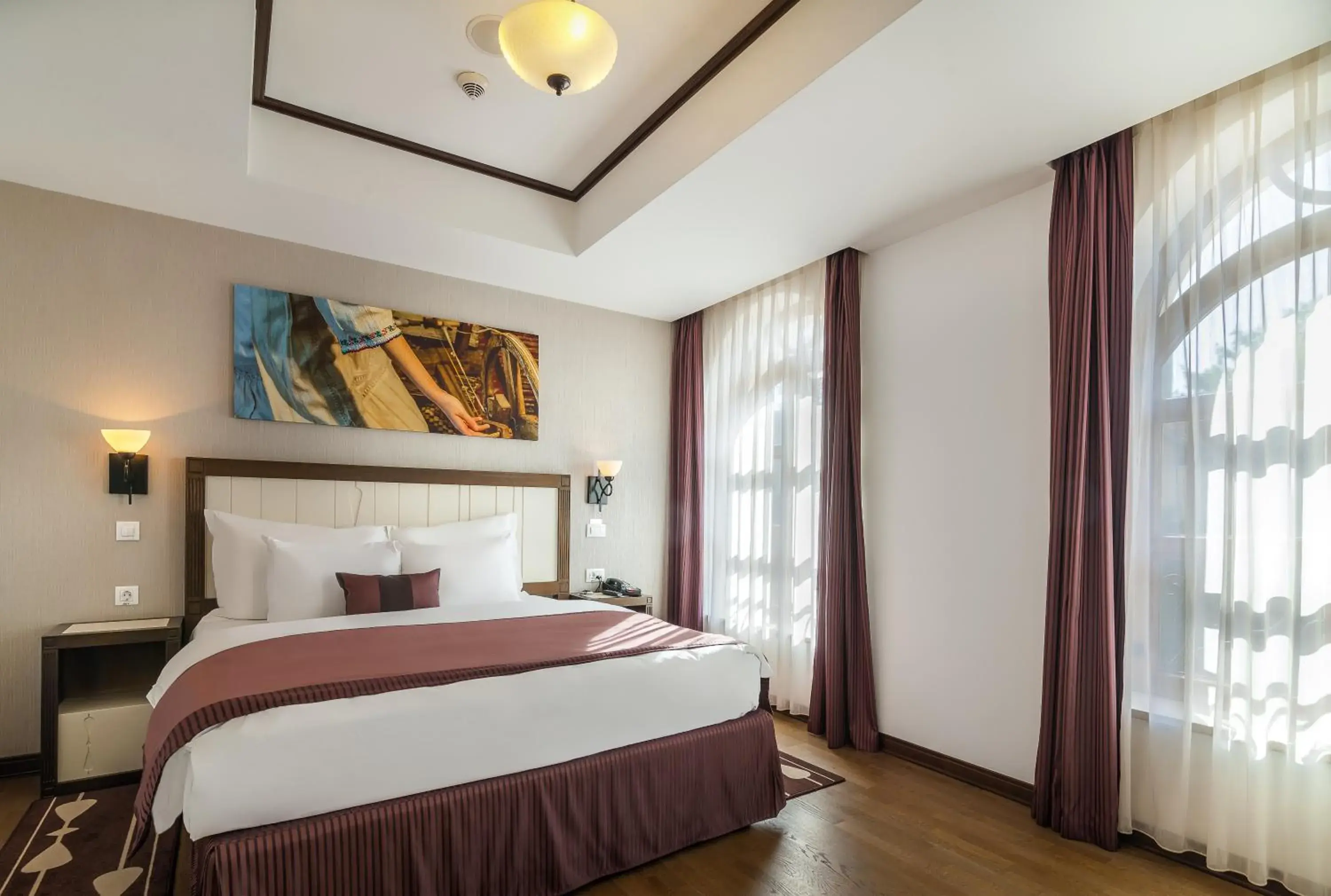 Junior Suite with Free WiFi in Epoque Hotel - Relais & Chateaux Junior Suite with Free WiFi in Epoque Hotel - Relais & Chateaux