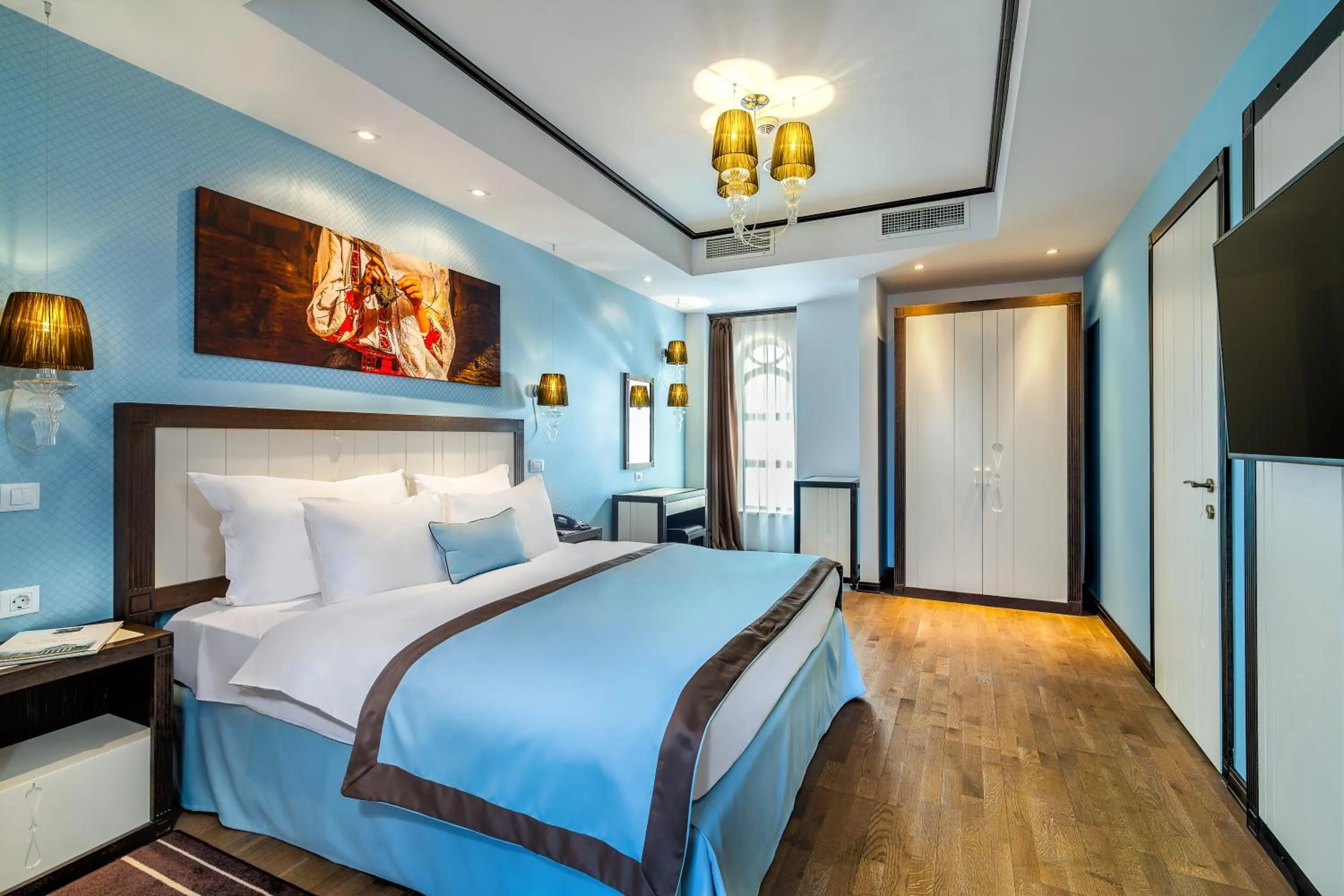 Bedroom, Bed in Epoque Hotel - Relais & Chateaux