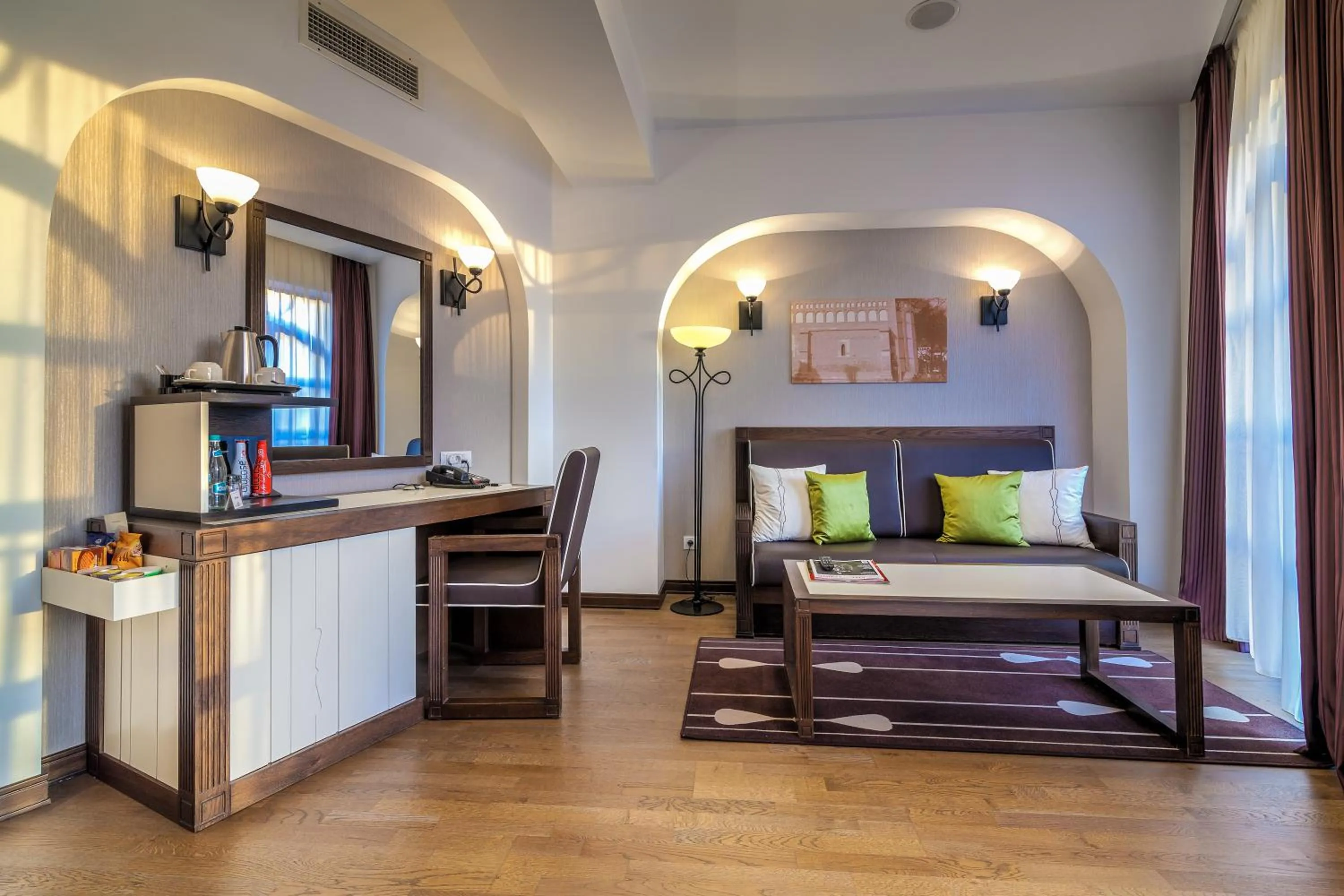 Living room, Bed in Epoque Hotel - Relais & Chateaux