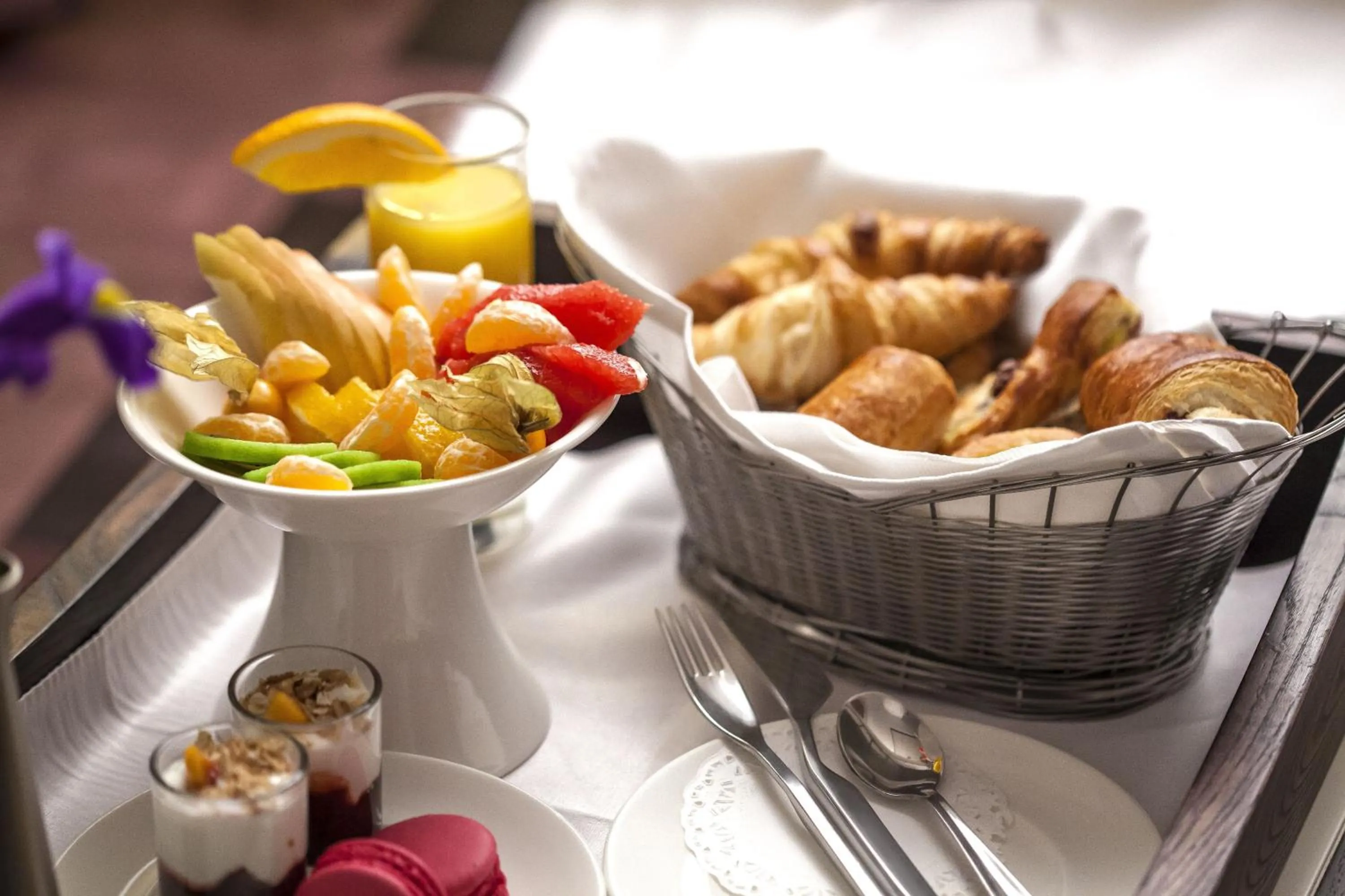 Food and drinks in Epoque Hotel - Relais & Chateaux