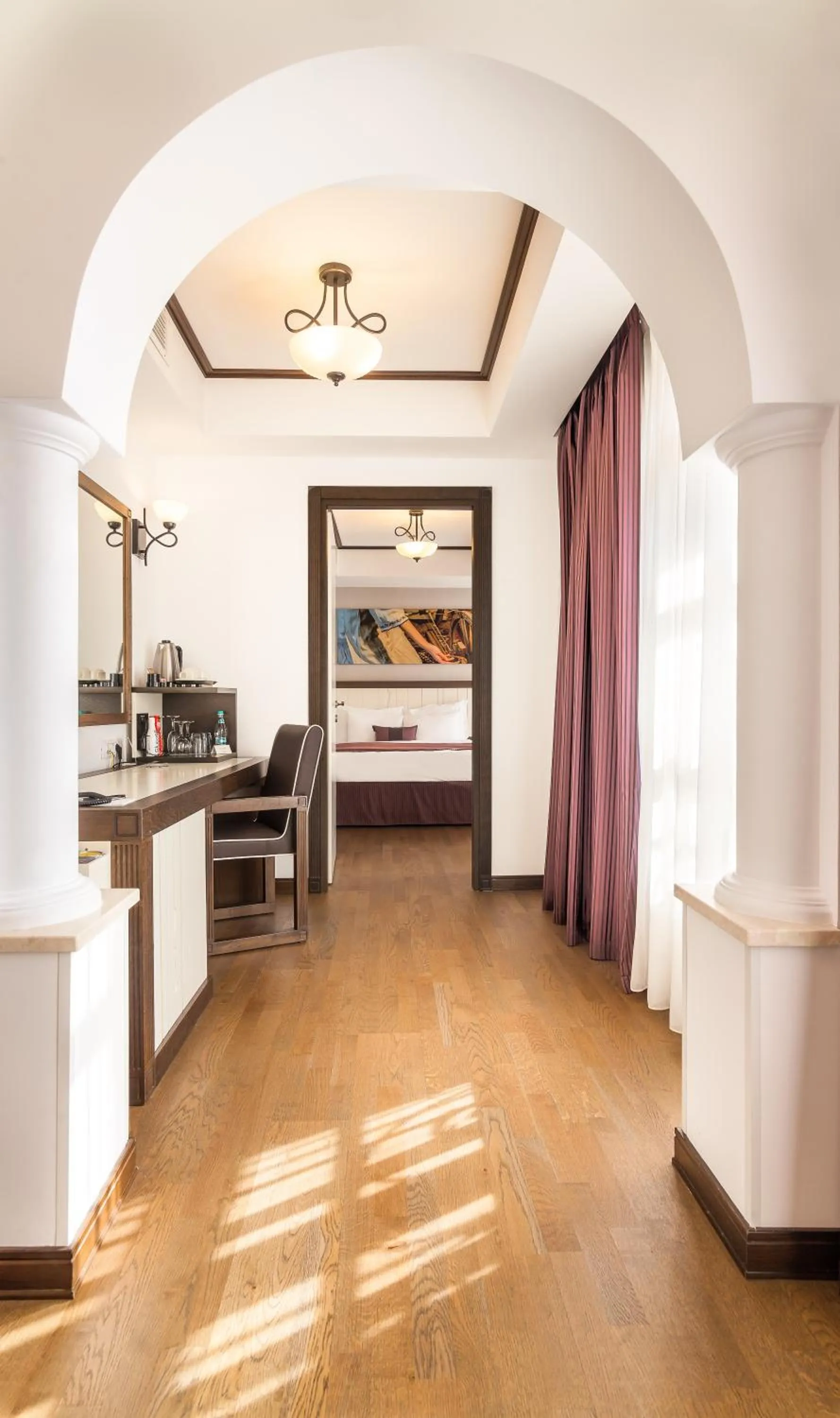 Living room, Bed in Epoque Hotel - Relais & Chateaux