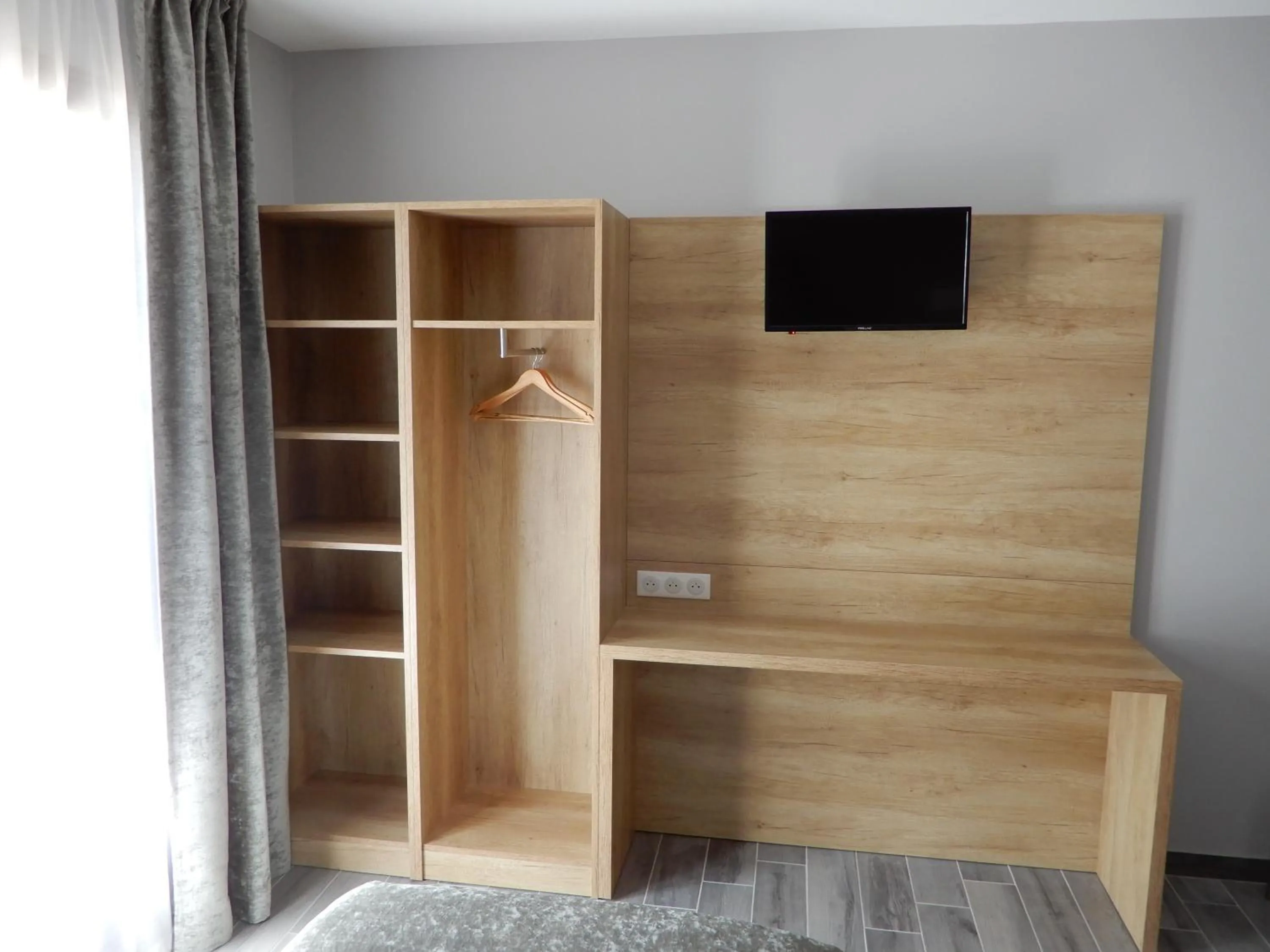 TV and multimedia in Hotel Marinet