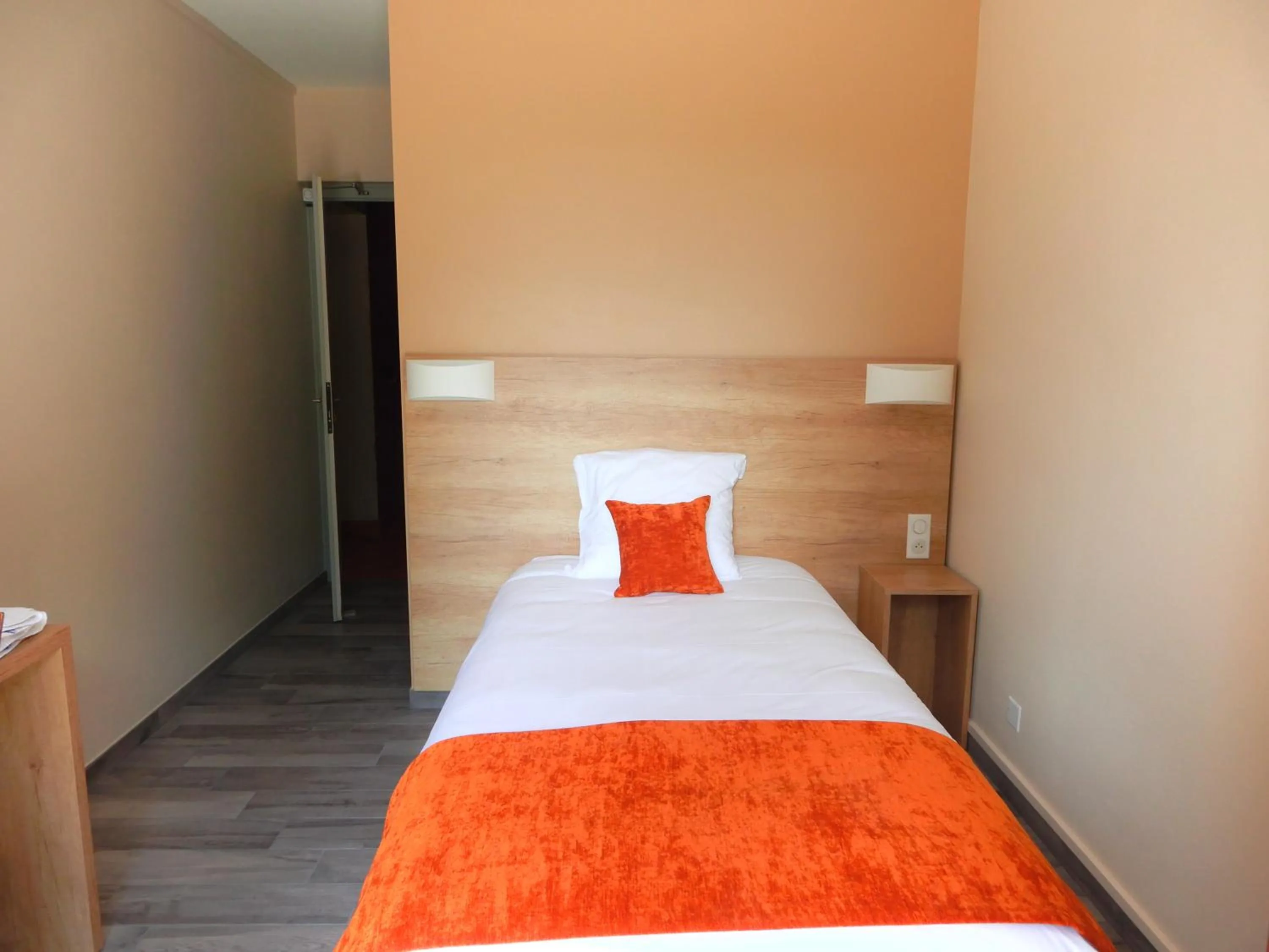 Bed in Hotel Marinet