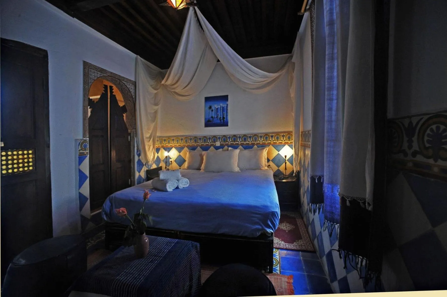 Photo of the whole room, Bed in Dar El Paco