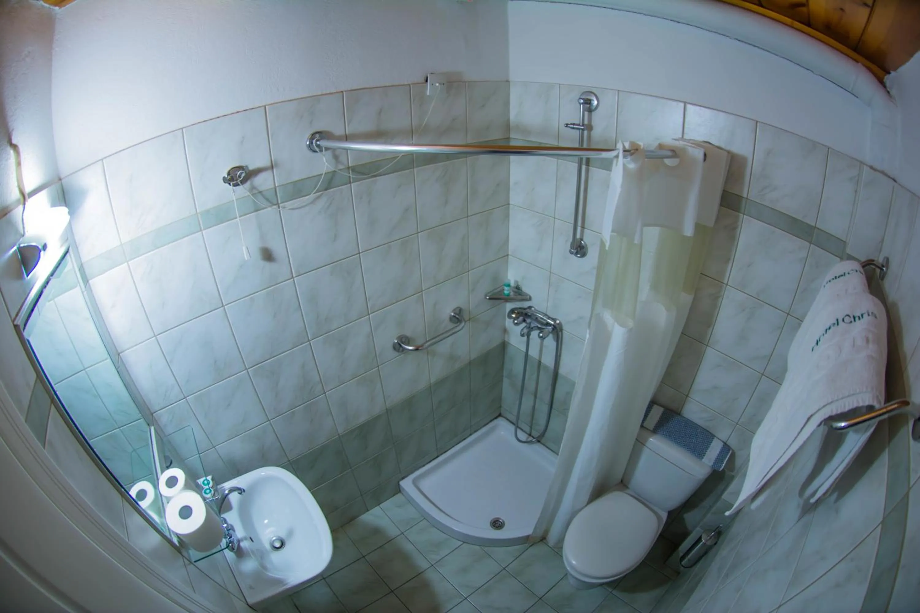 Bathroom in Hotel Chris