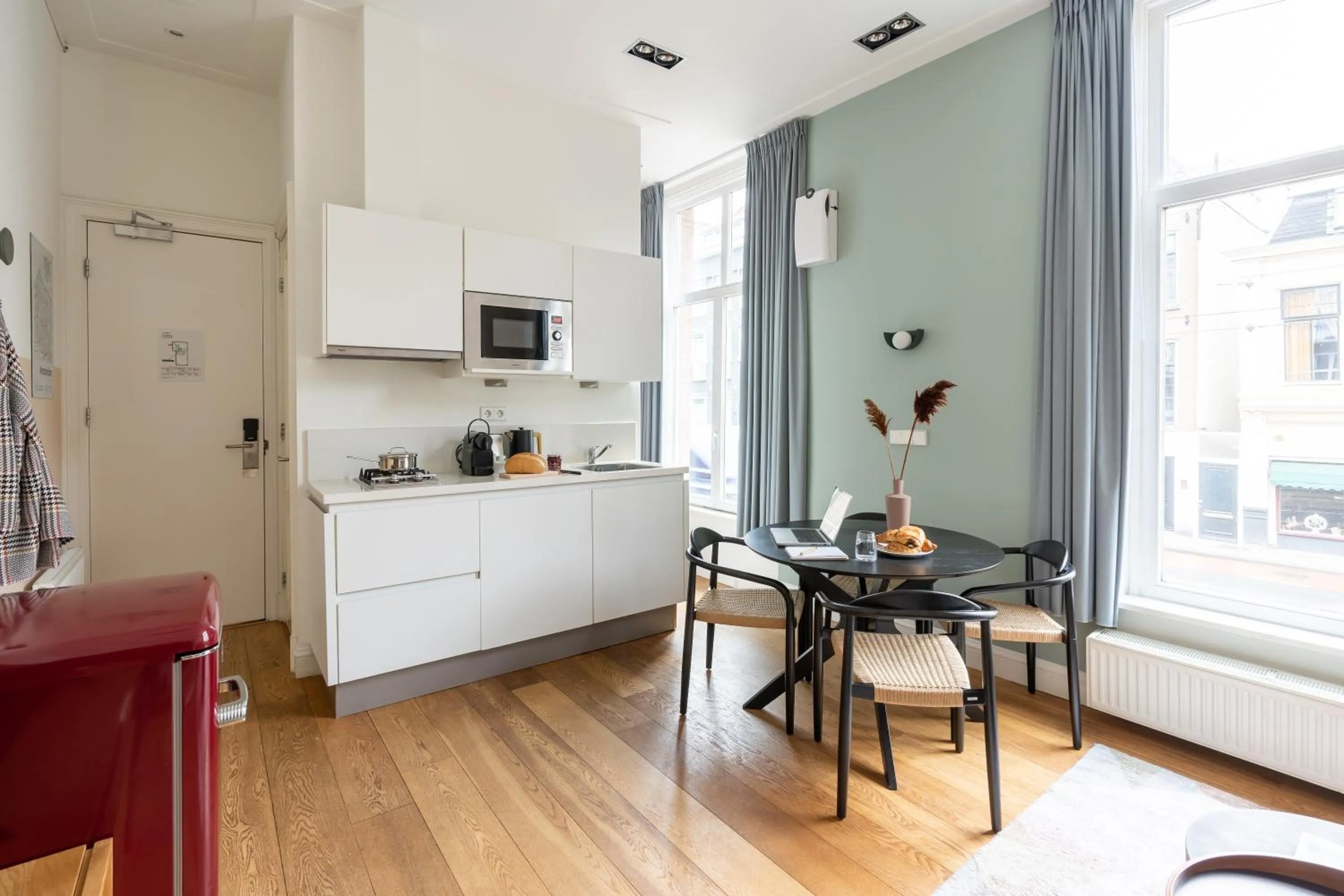 Kitchen or kitchenette in Numa Amsterdam Helmers