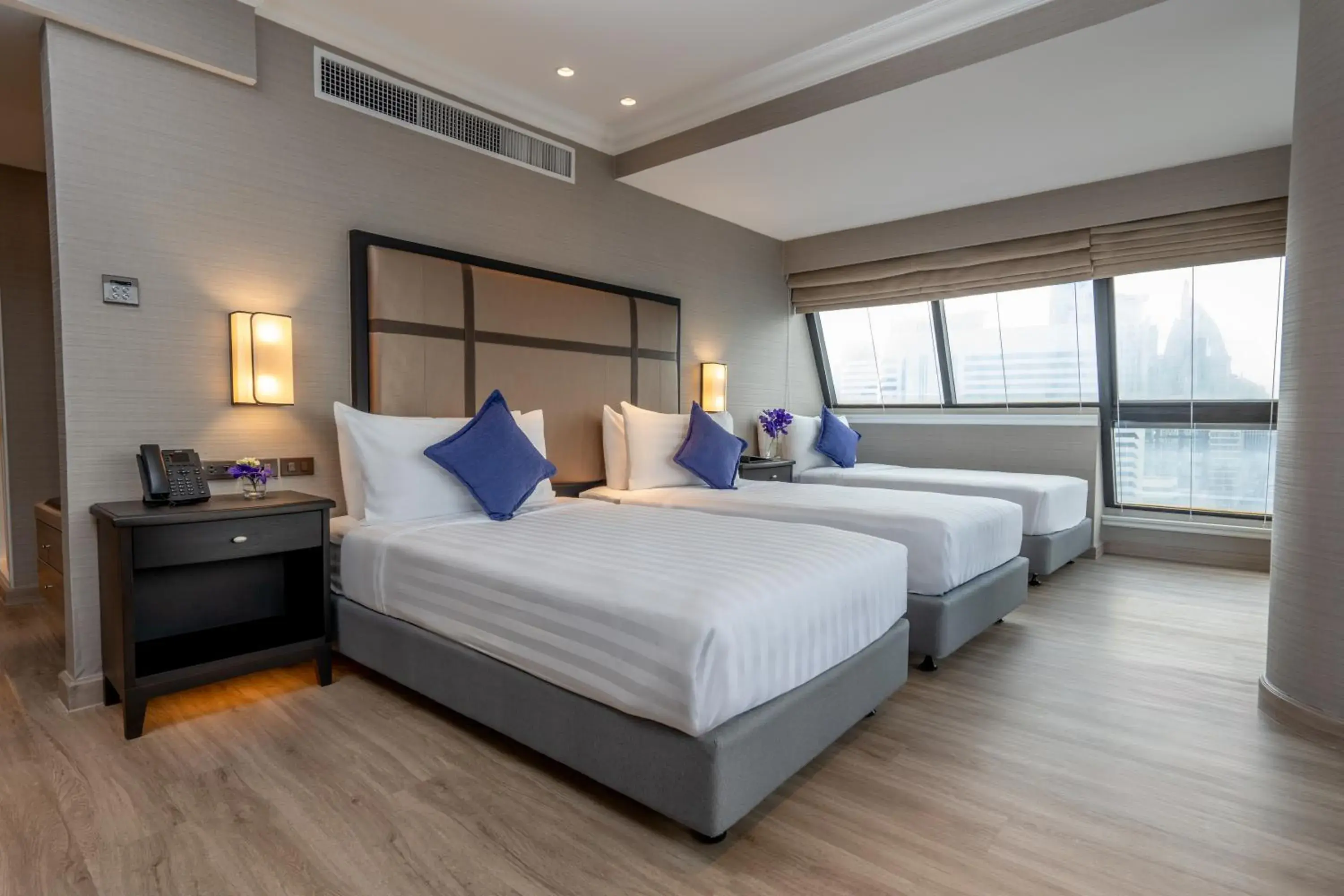 Corner Triple Room in NH Bangkok Sukhumvit Boulevard Corner Triple Room in NH Bangkok Sukhumvit Boulevard