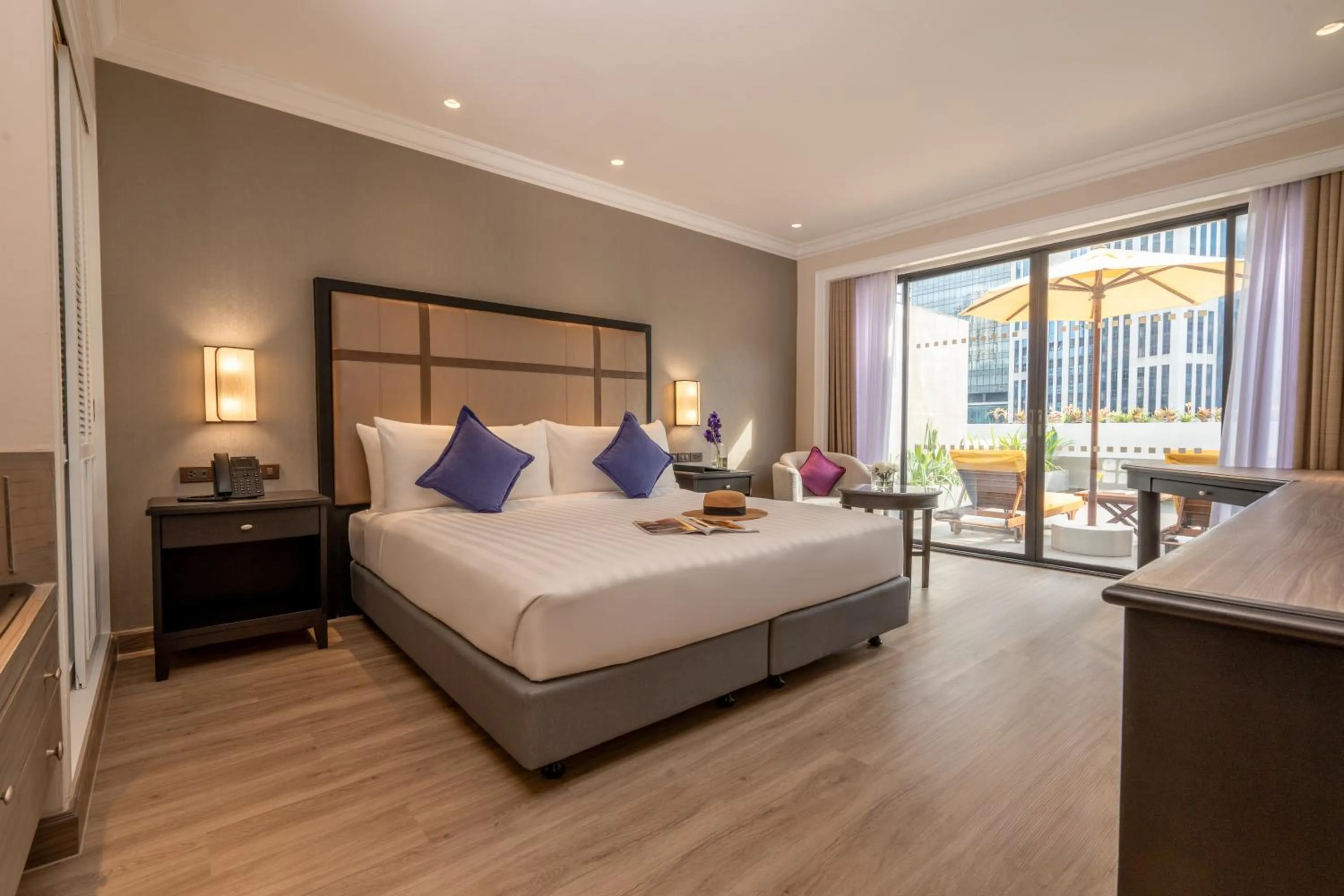 Photo of the whole room, Bed in NH Bangkok Sukhumvit Boulevard
