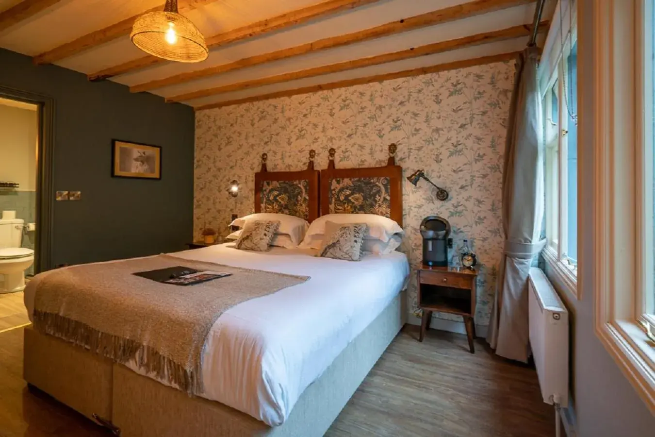 Deluxe Double Room in Castle Inn Deluxe Double Room in Castle Inn