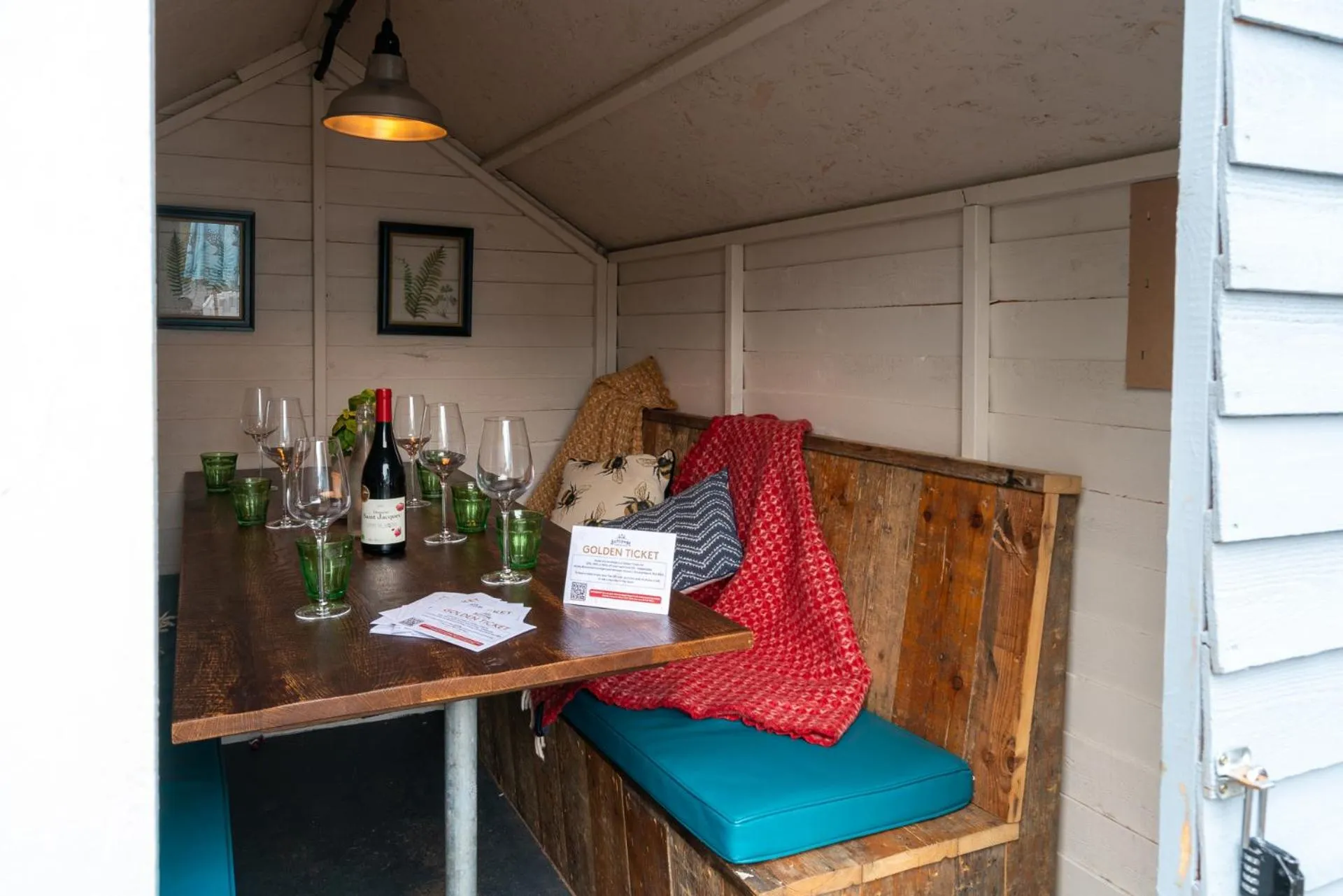 Food and drinks in Castle Inn