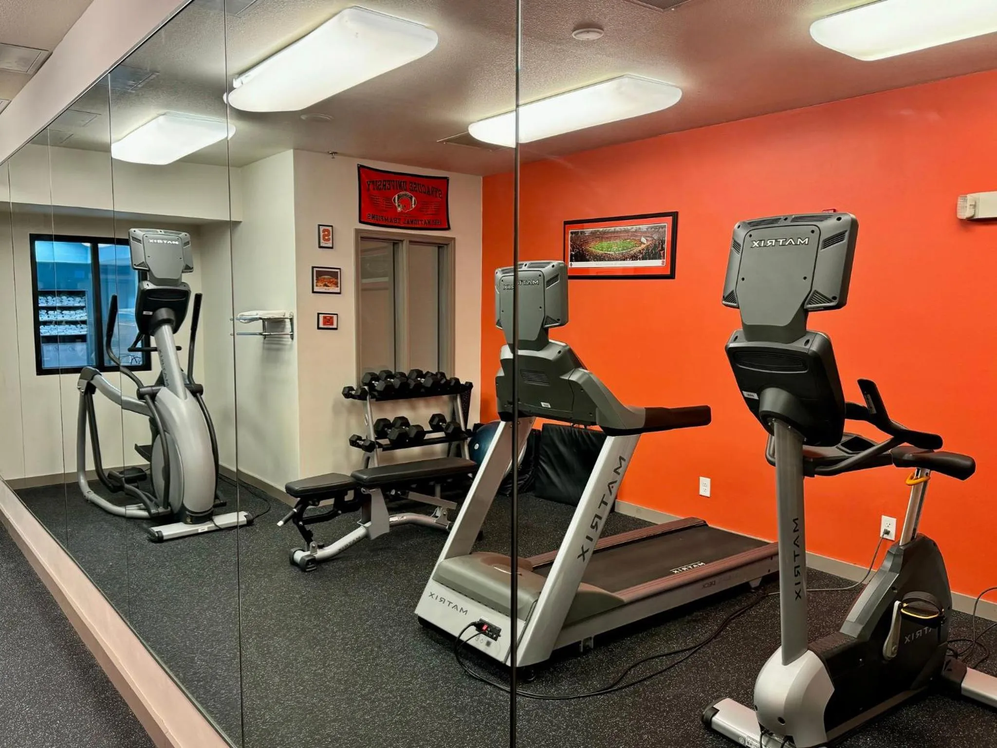 Spa and wellness centre/facilities in Holiday Inn Express Syracuse-Fairgrounds by IHG