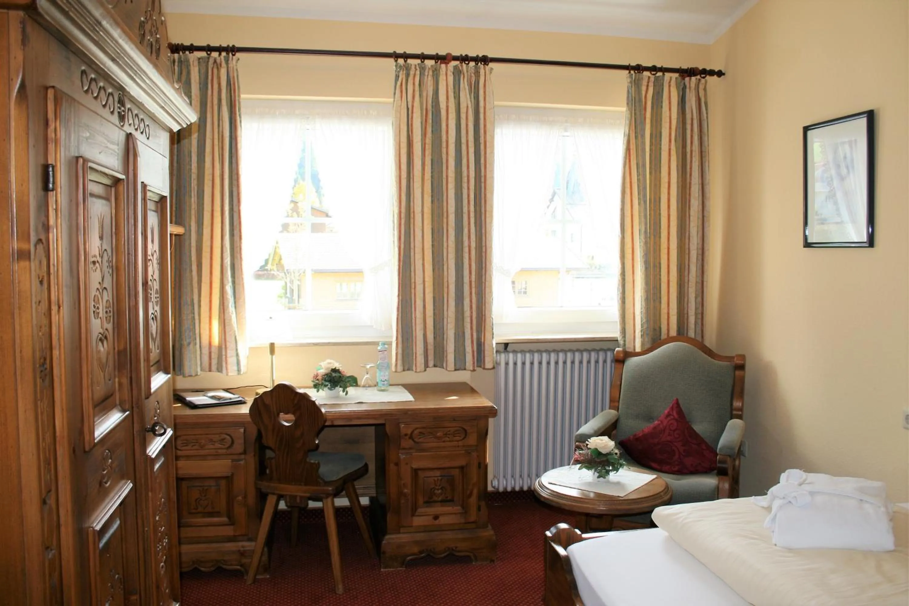 Bed in Hotel Allgäuer Hof